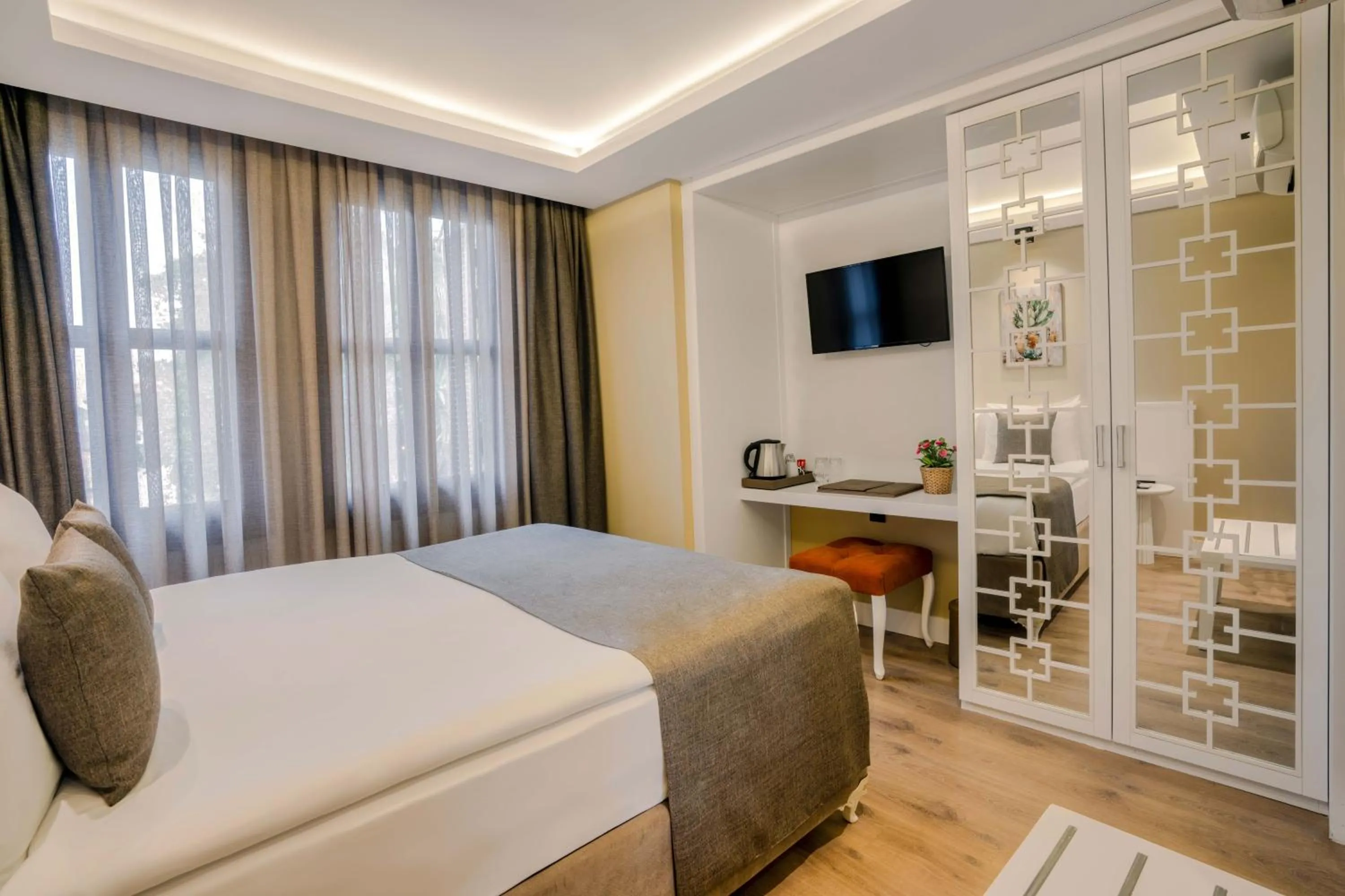 Bed in Route Hotel Kaleici - Adult Only (12+)