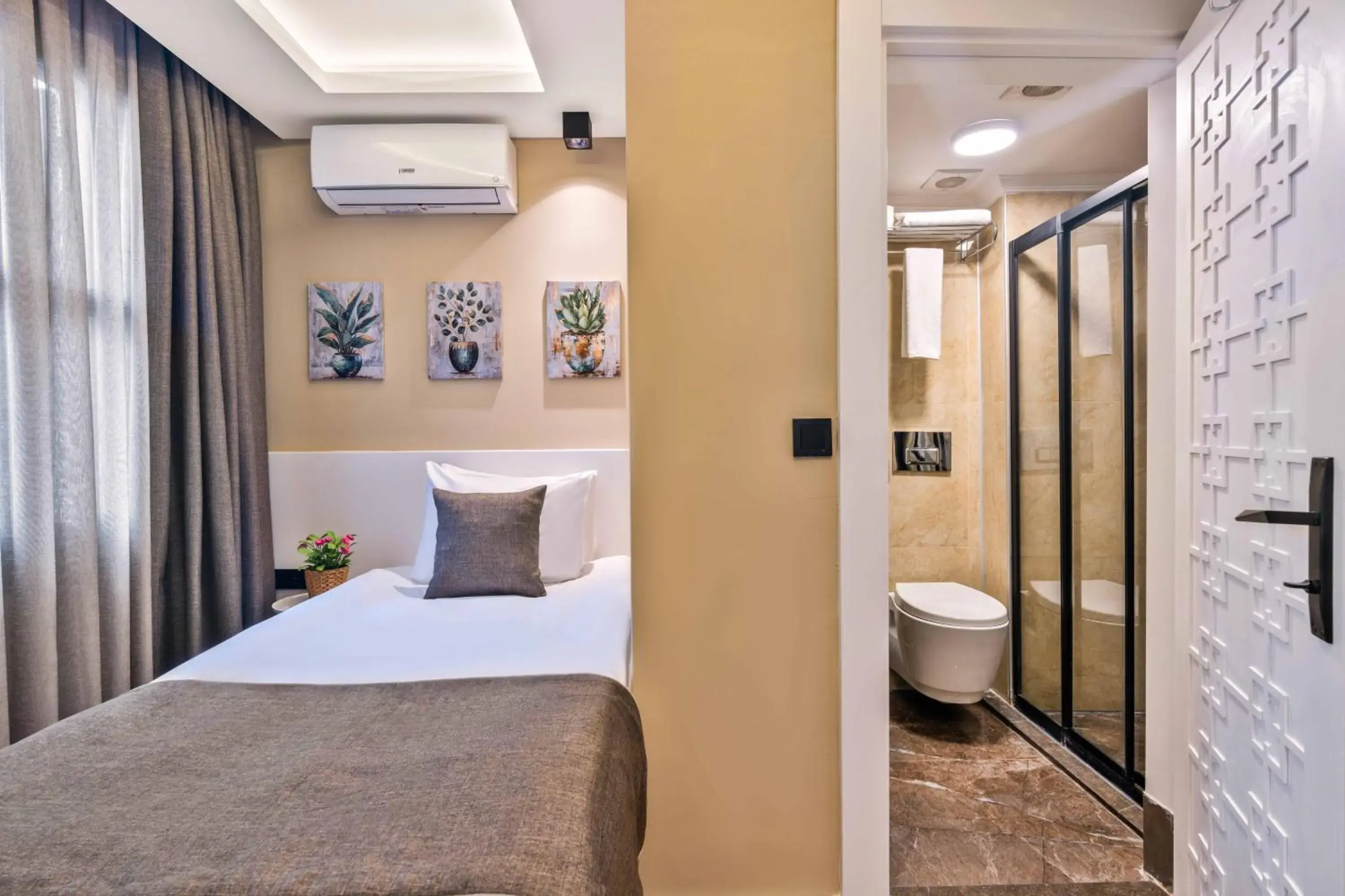 Basic Single Room in Route Hotel Kaleici - Adult Only (12+) Basic Single Room in Route Hotel Kaleici - Adult Only (12+)