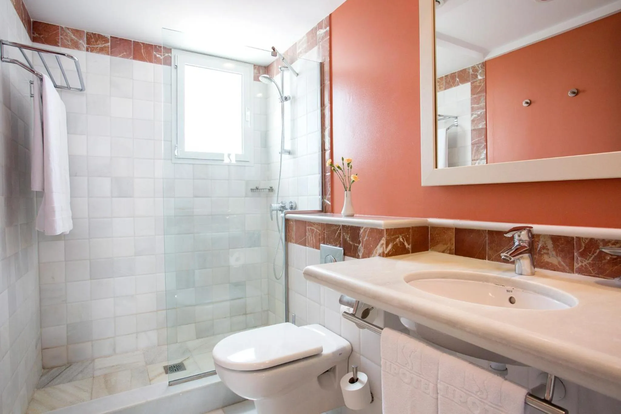 Shower in Hipotels Flamenco Conil