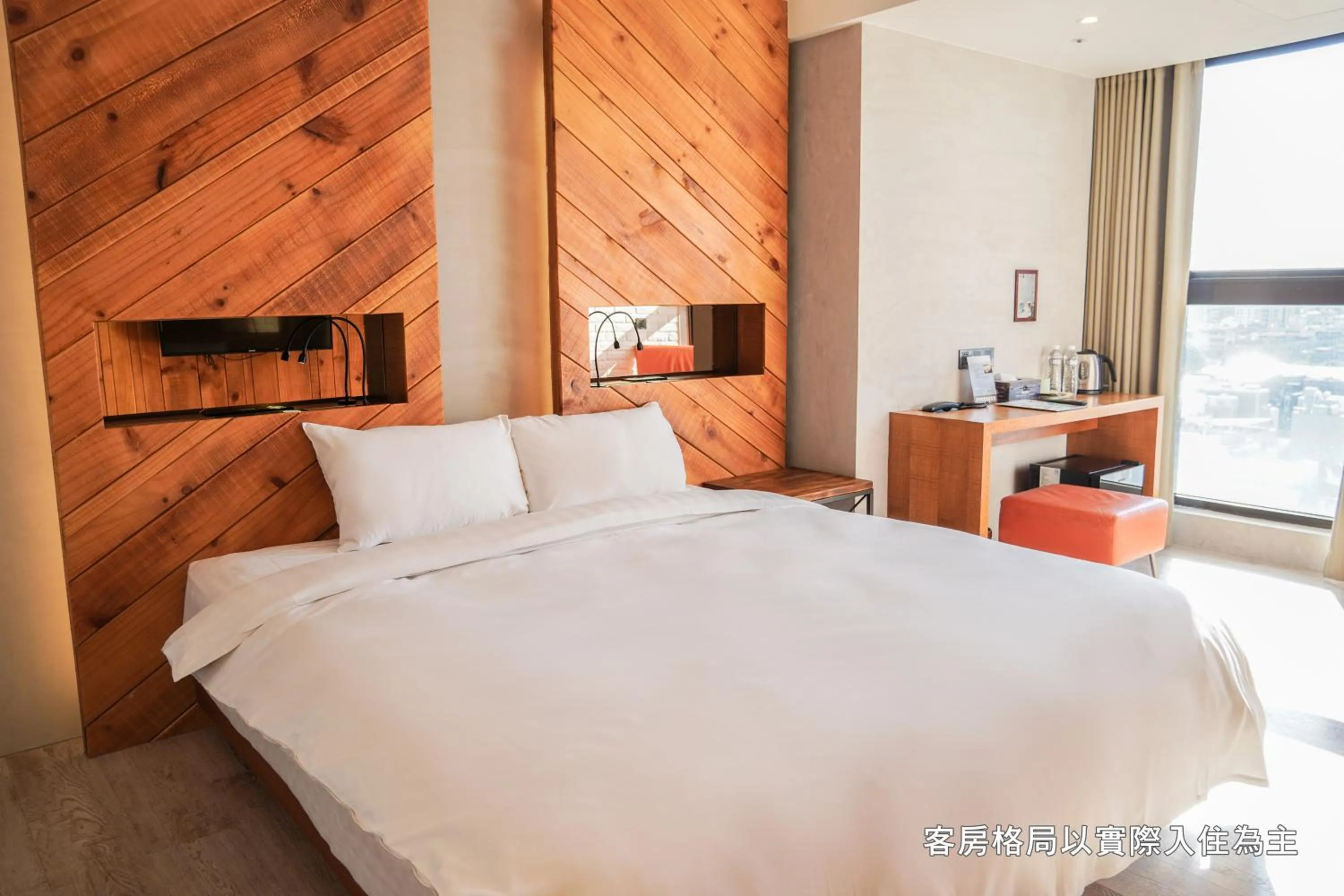 Bed in Central Land Hotel