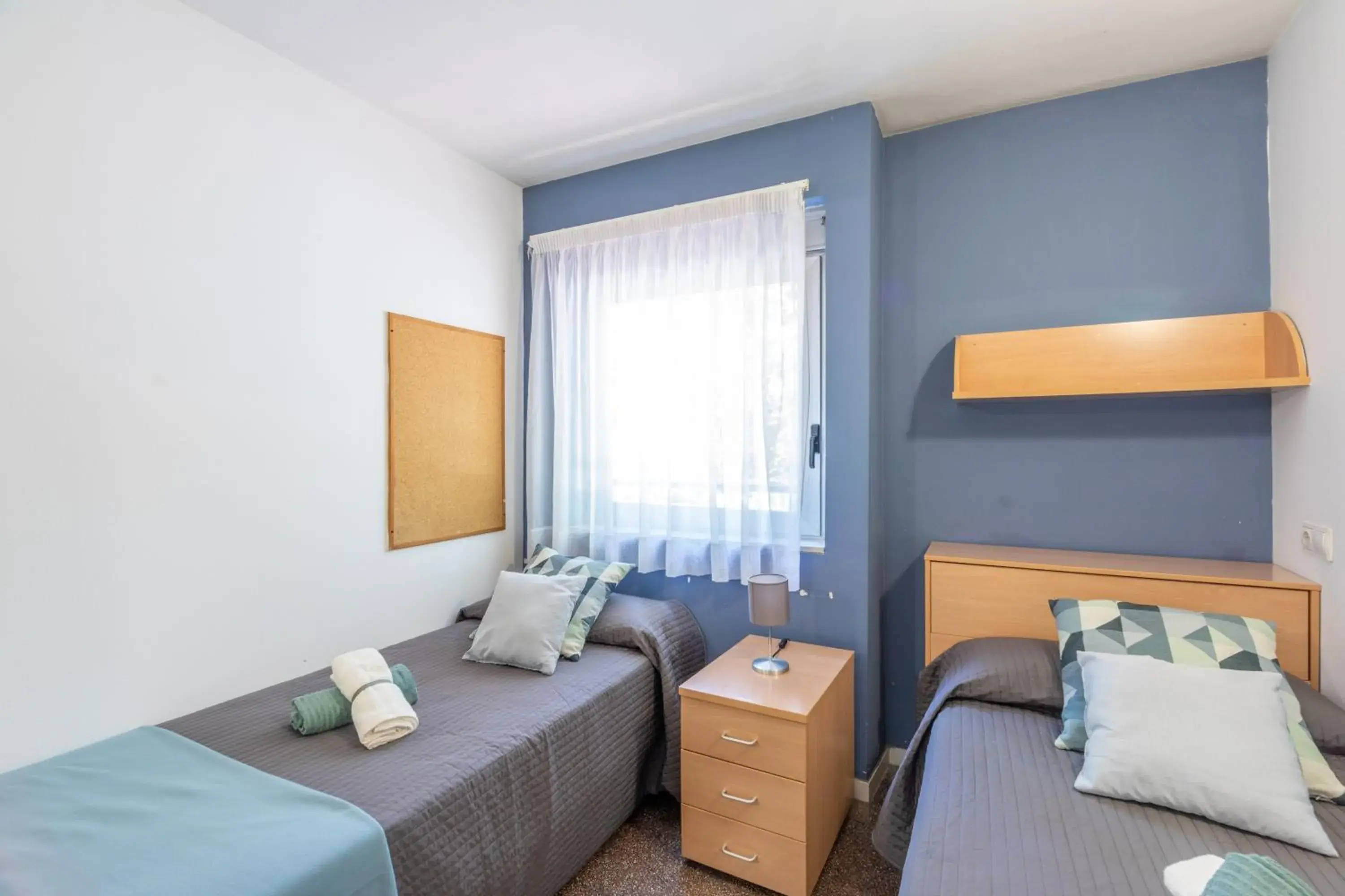 Basic Twin Room in Residencia Universitaria Resa La Ciutadella Basic Twin Room in Residencia Universitaria Resa La Ciutadella