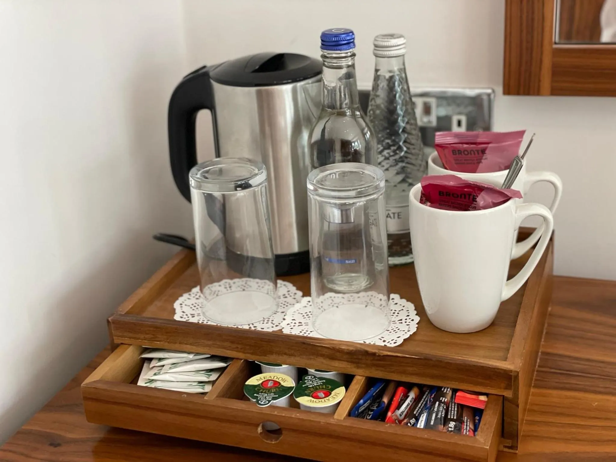 Coffee/tea facilities in The Jug And Bottle