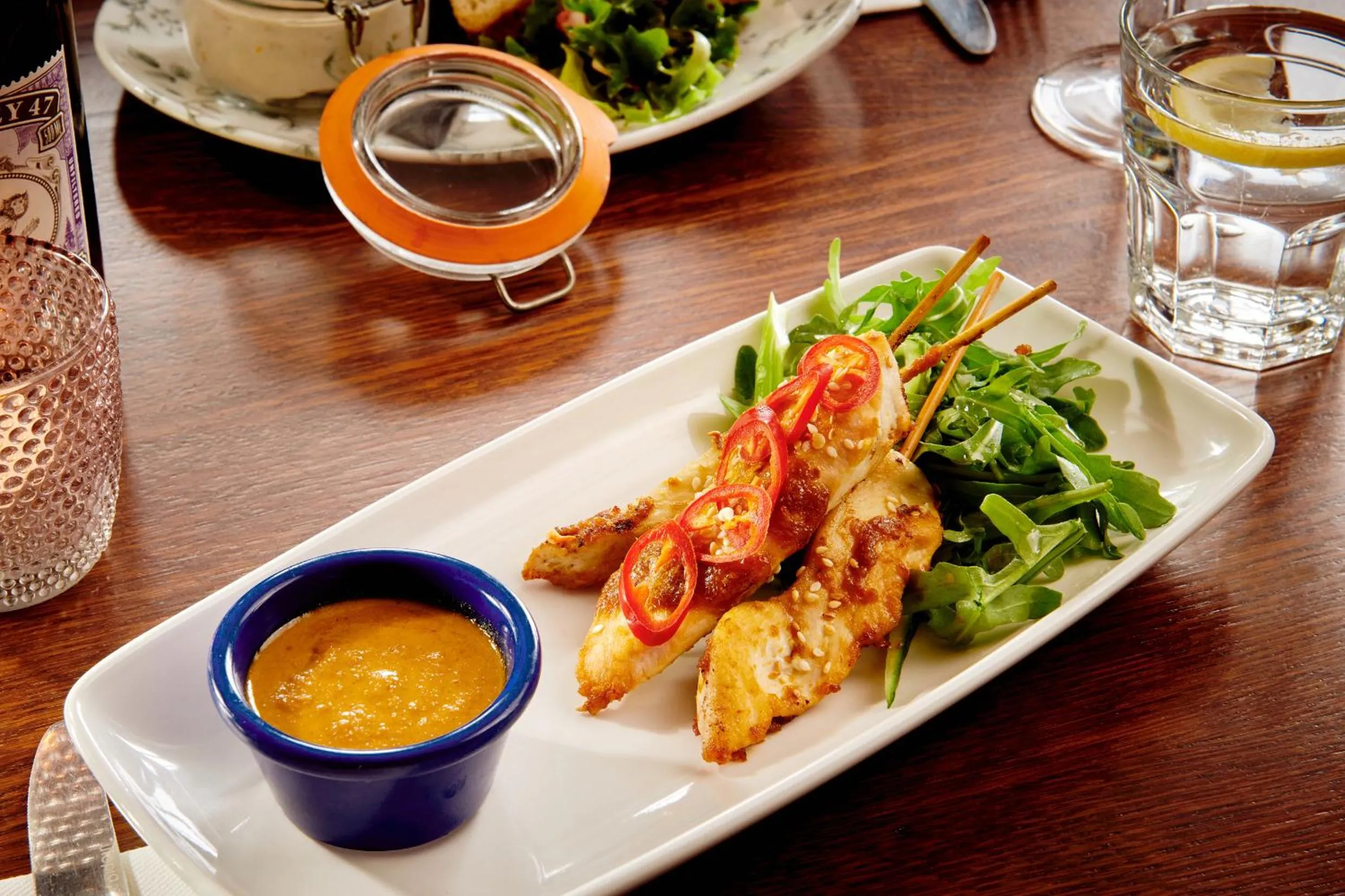 Food and drinks in The Jug And Bottle