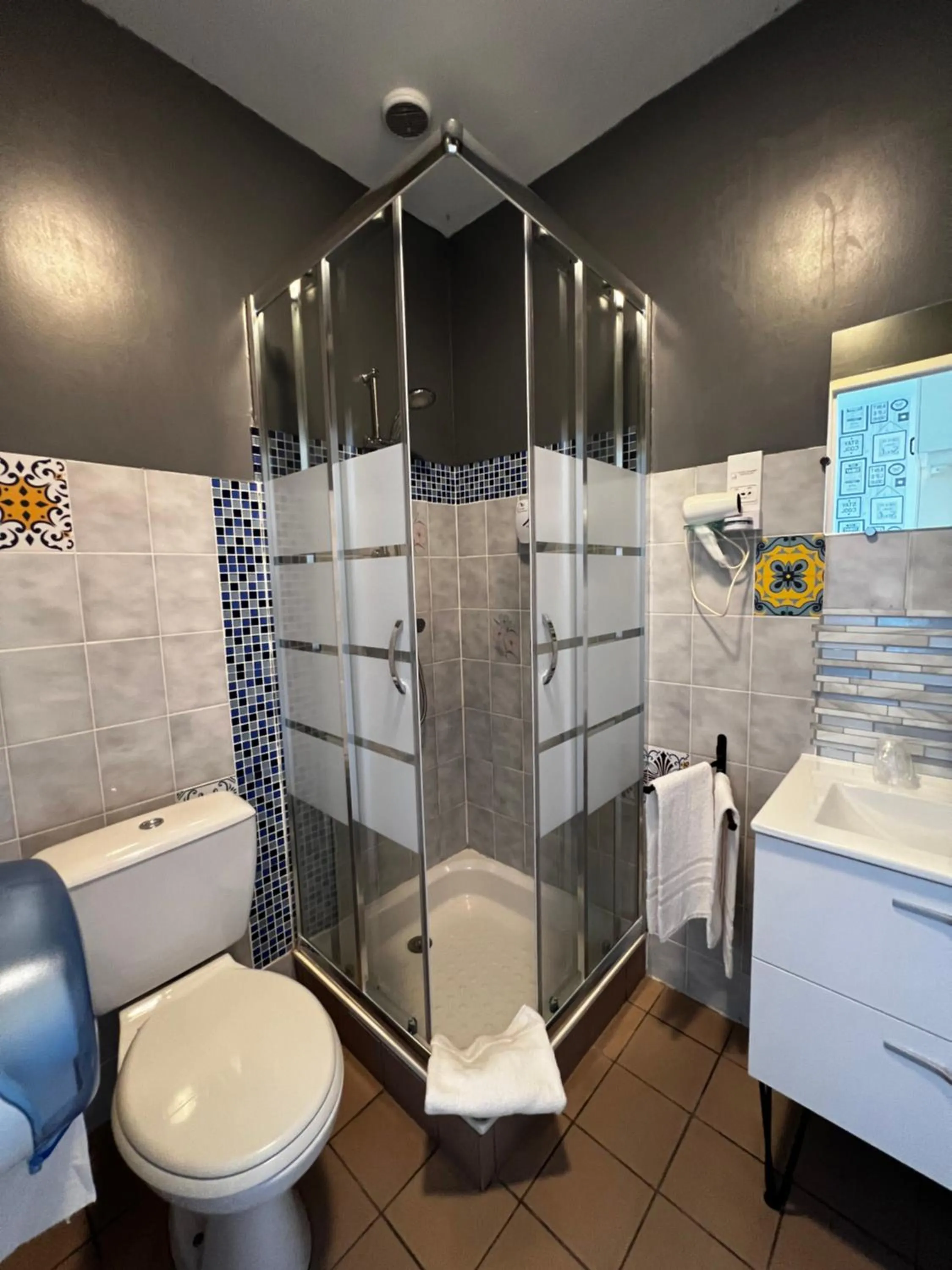 Bathroom in Contact Hotel Les Montois