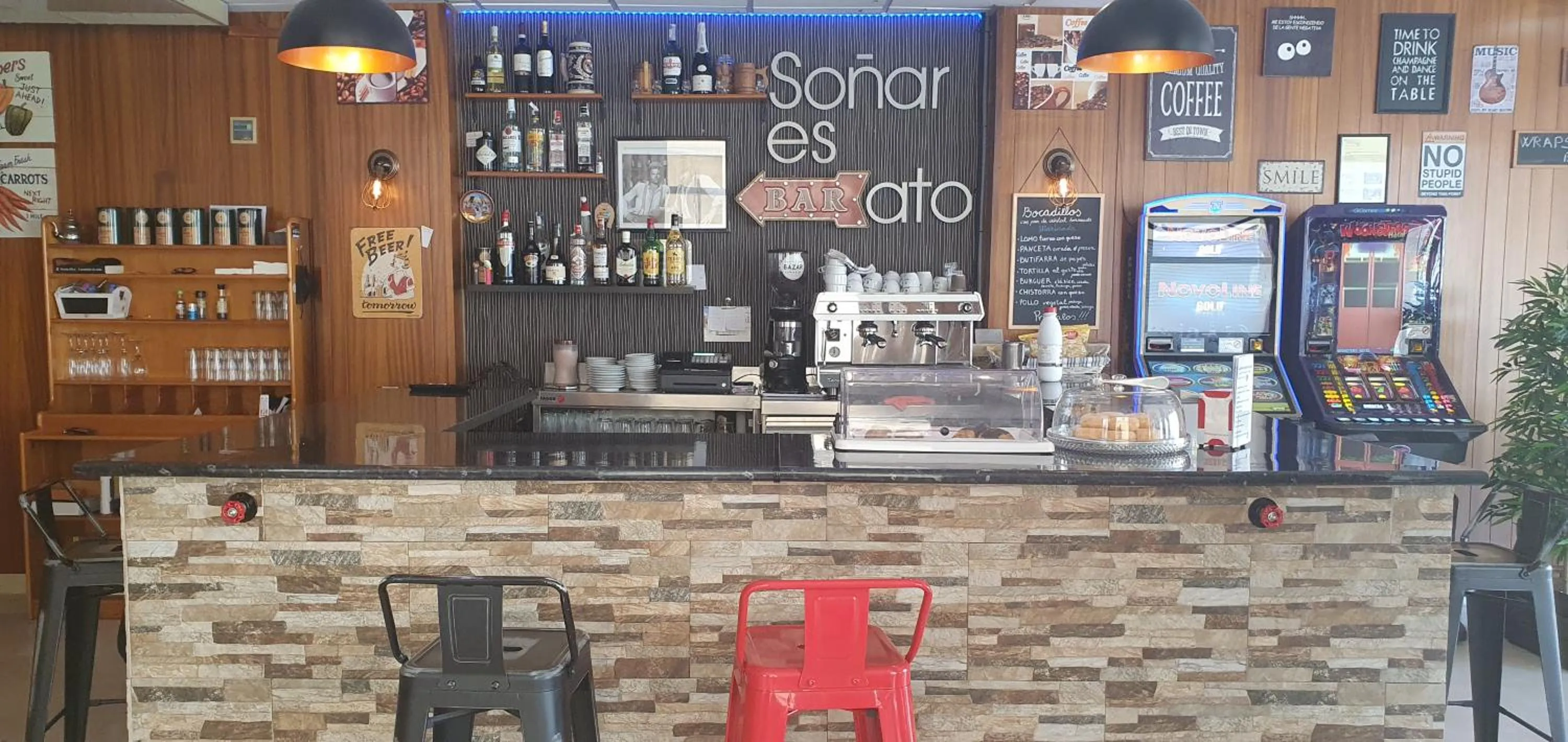 Restaurant/places to eat in Marinada Cambrils