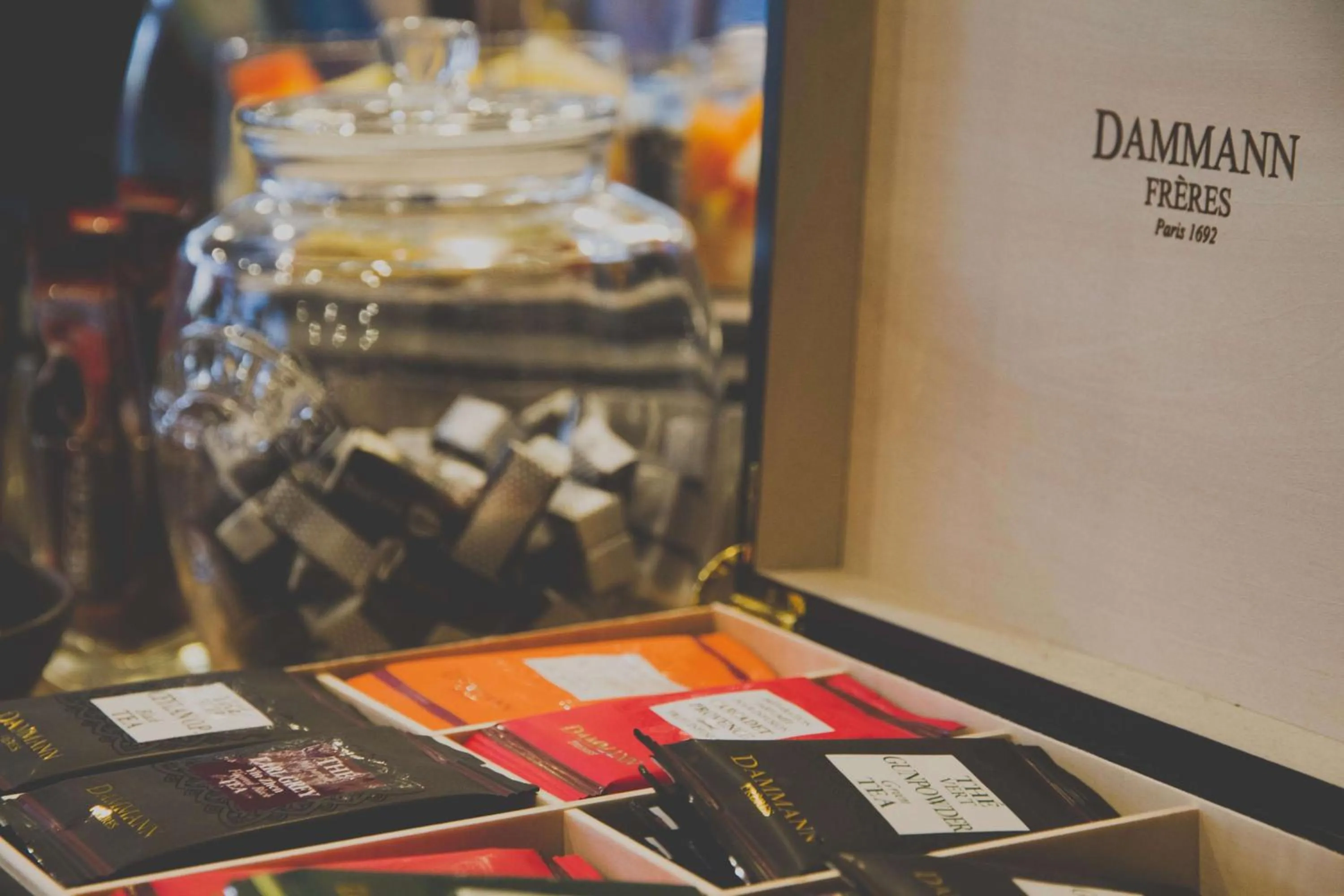 Restaurant/places to eat in Best Western Plus Antibes Riviera