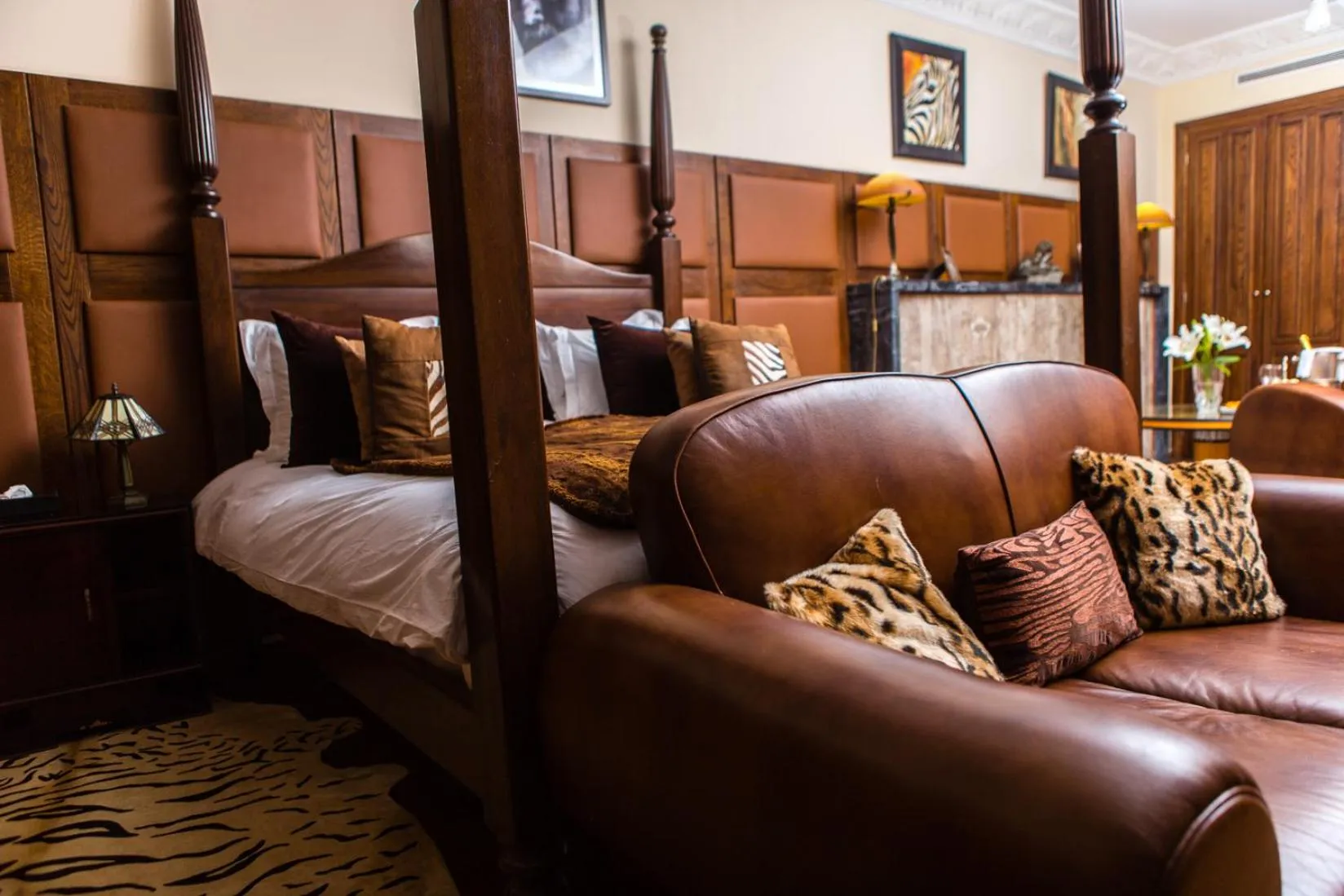 Bedroom, Bed in Hôtel particulier Le DOGE - Relais & Châteaux