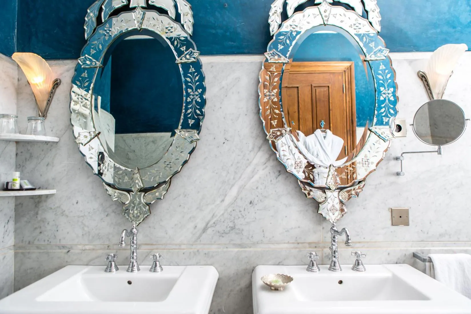 Bathroom in Hôtel particulier Le DOGE - Relais & Châteaux