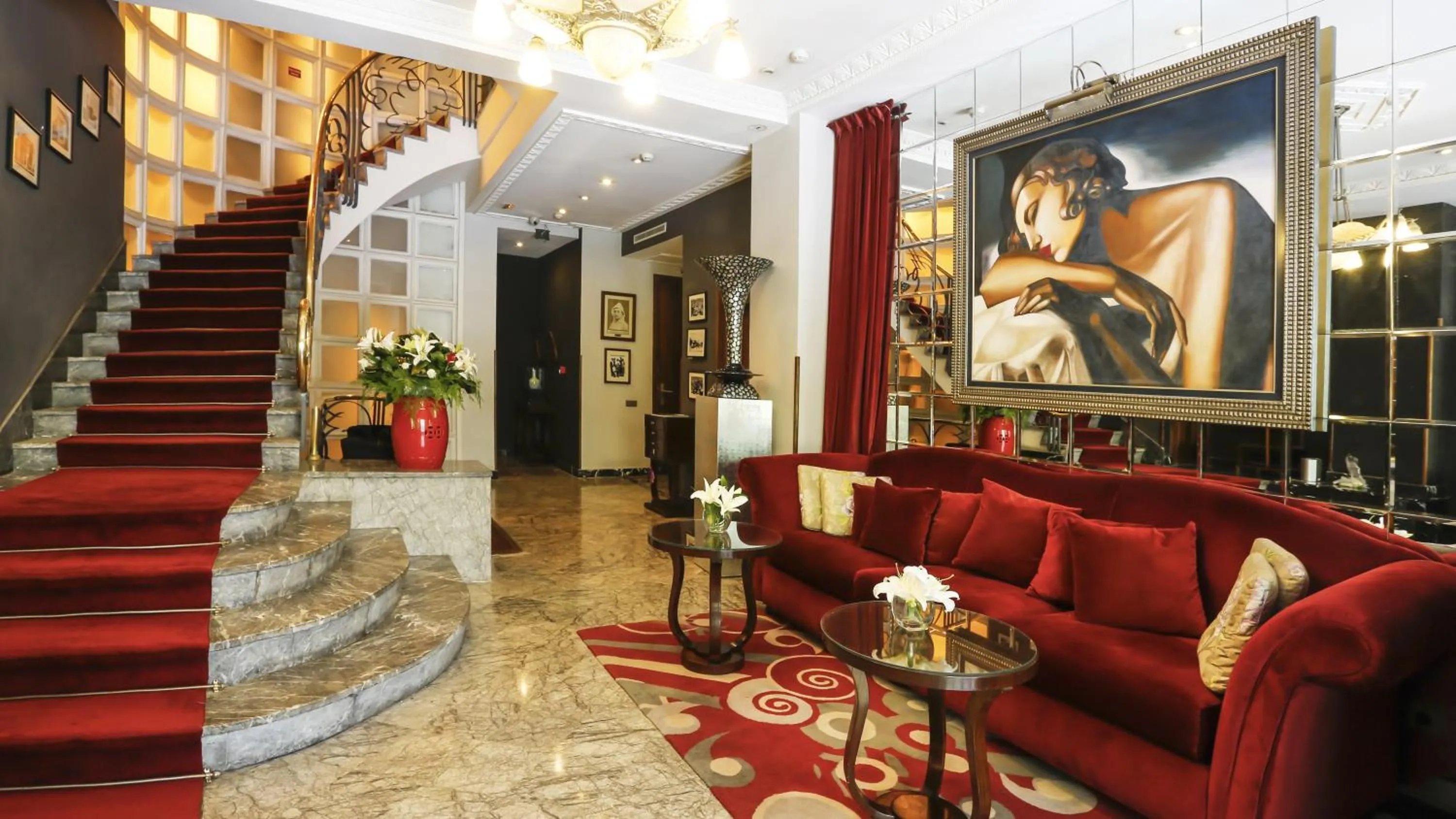 Lobby or reception in Hôtel particulier Le DOGE - Relais & Châteaux