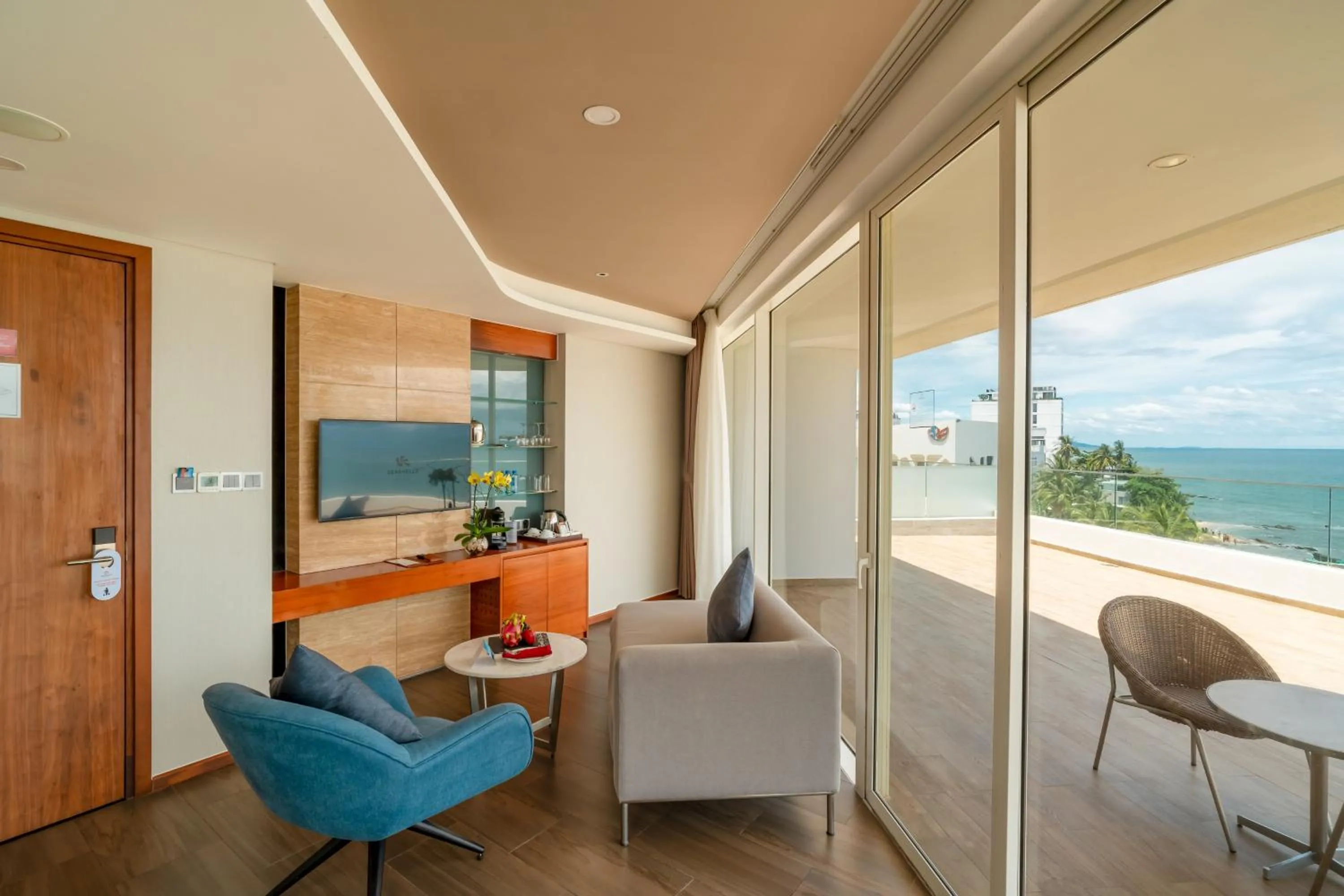 Living room in Seashells Phu Quoc Hotel & Spa