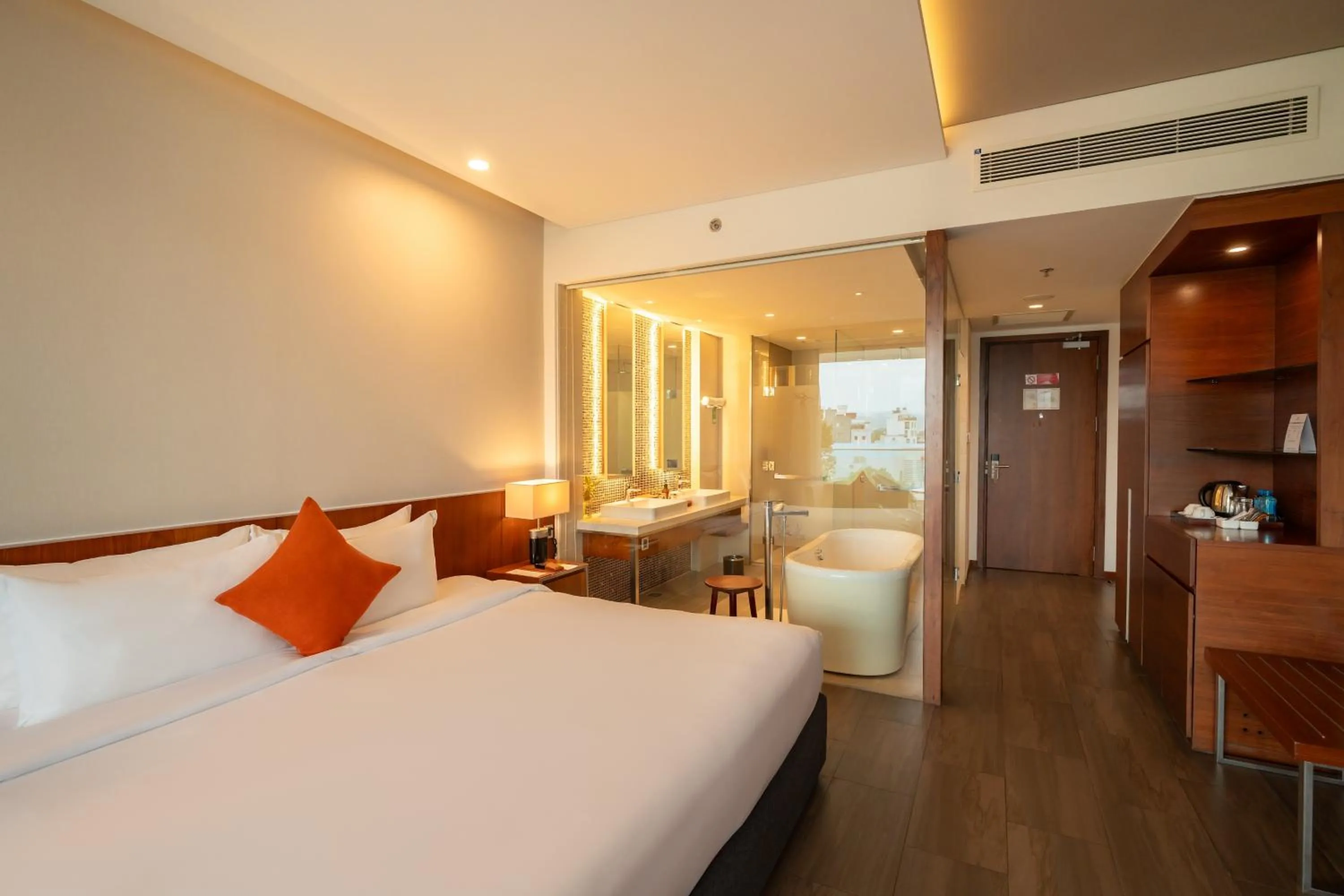 Bed in Seashells Phu Quoc Hotel & Spa