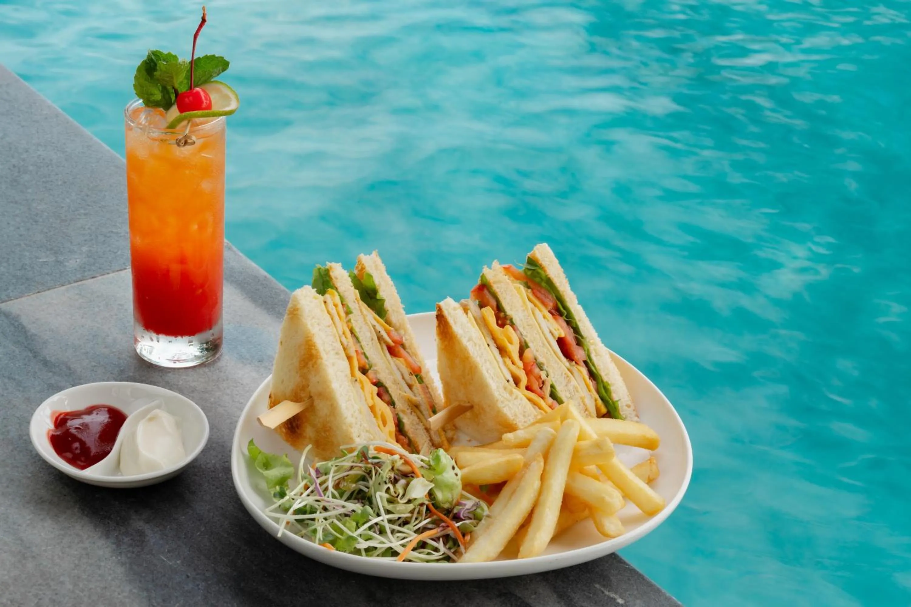 Food and drinks in Seashells Phu Quoc Hotel & Spa