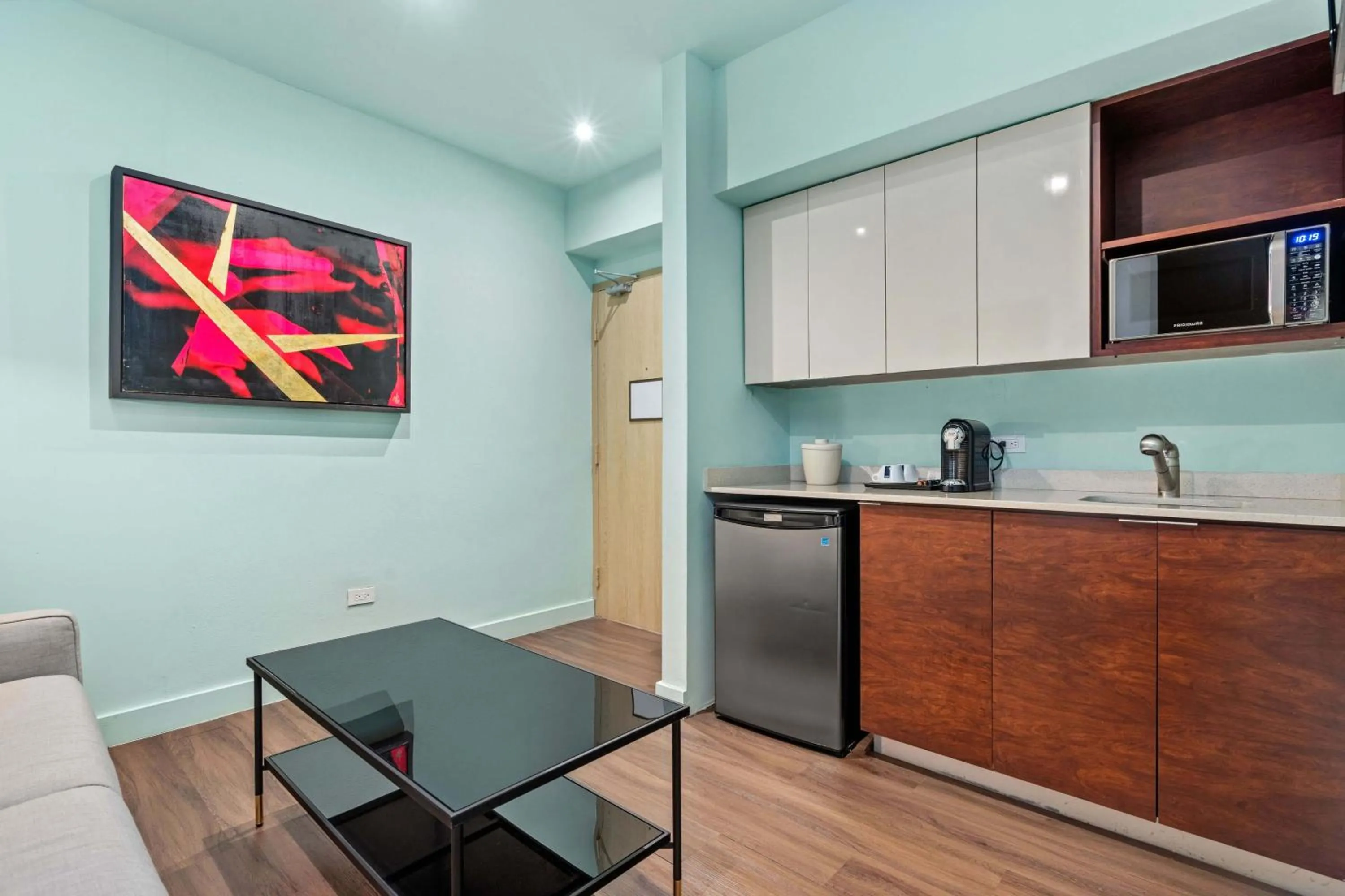 Coffee/tea facilities in Abitta Boutique Hotel, Ascend Hotel Collection