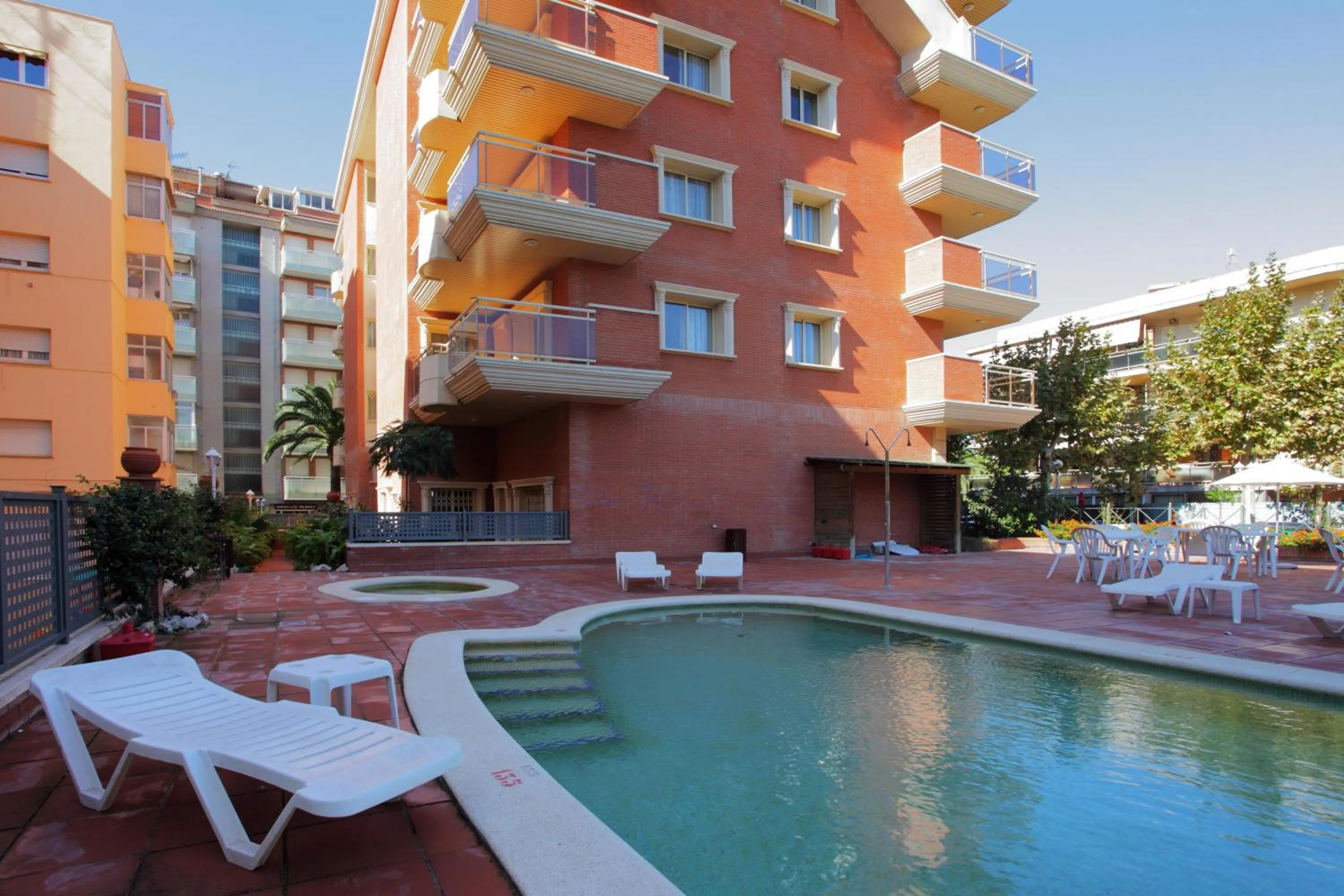 Swimming pool in Apartamentos Imperial