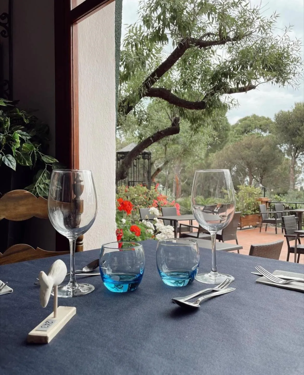 Restaurant/places to eat in Hotel Gri-Mar