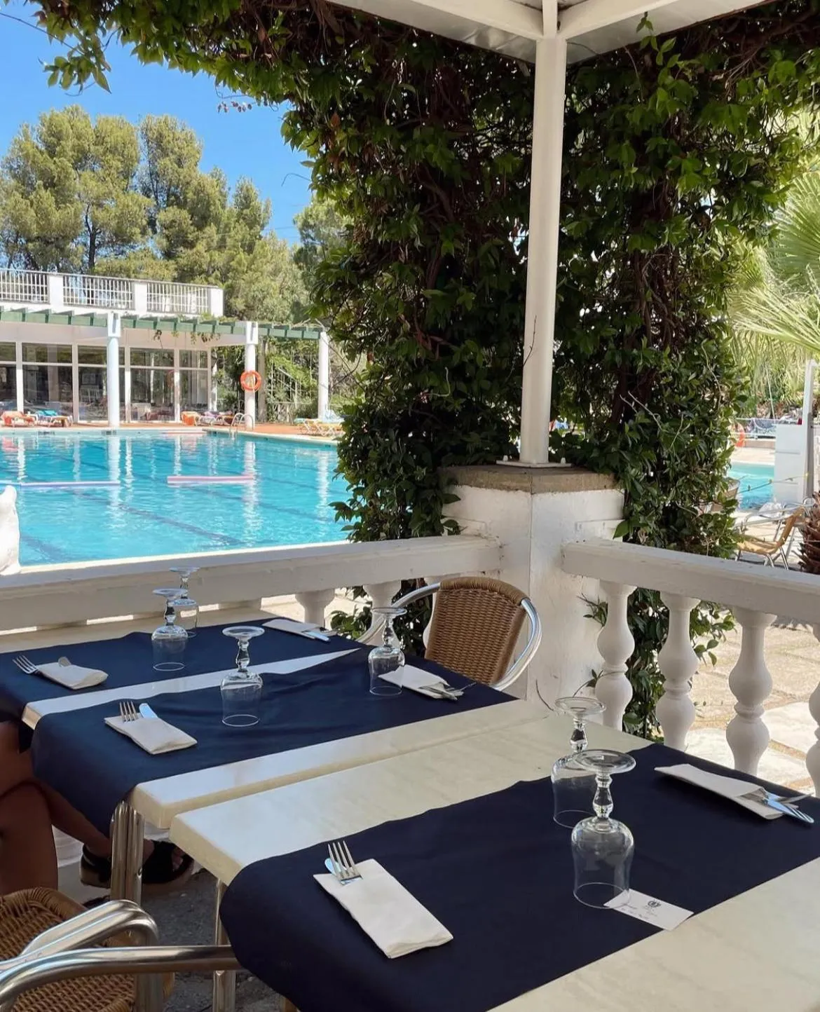 Restaurant/places to eat in Hotel Gri-Mar