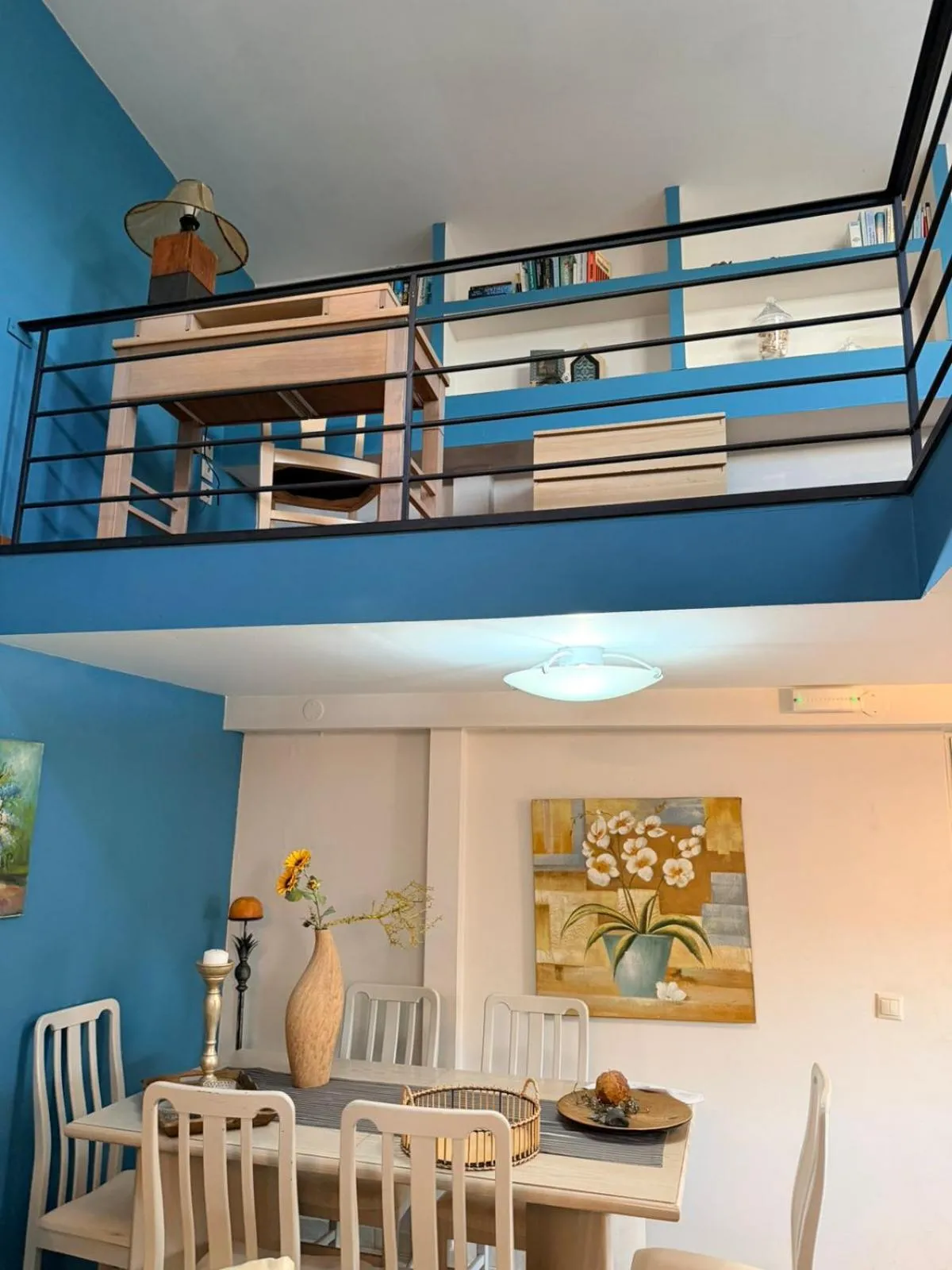 Mary's Place Stalis