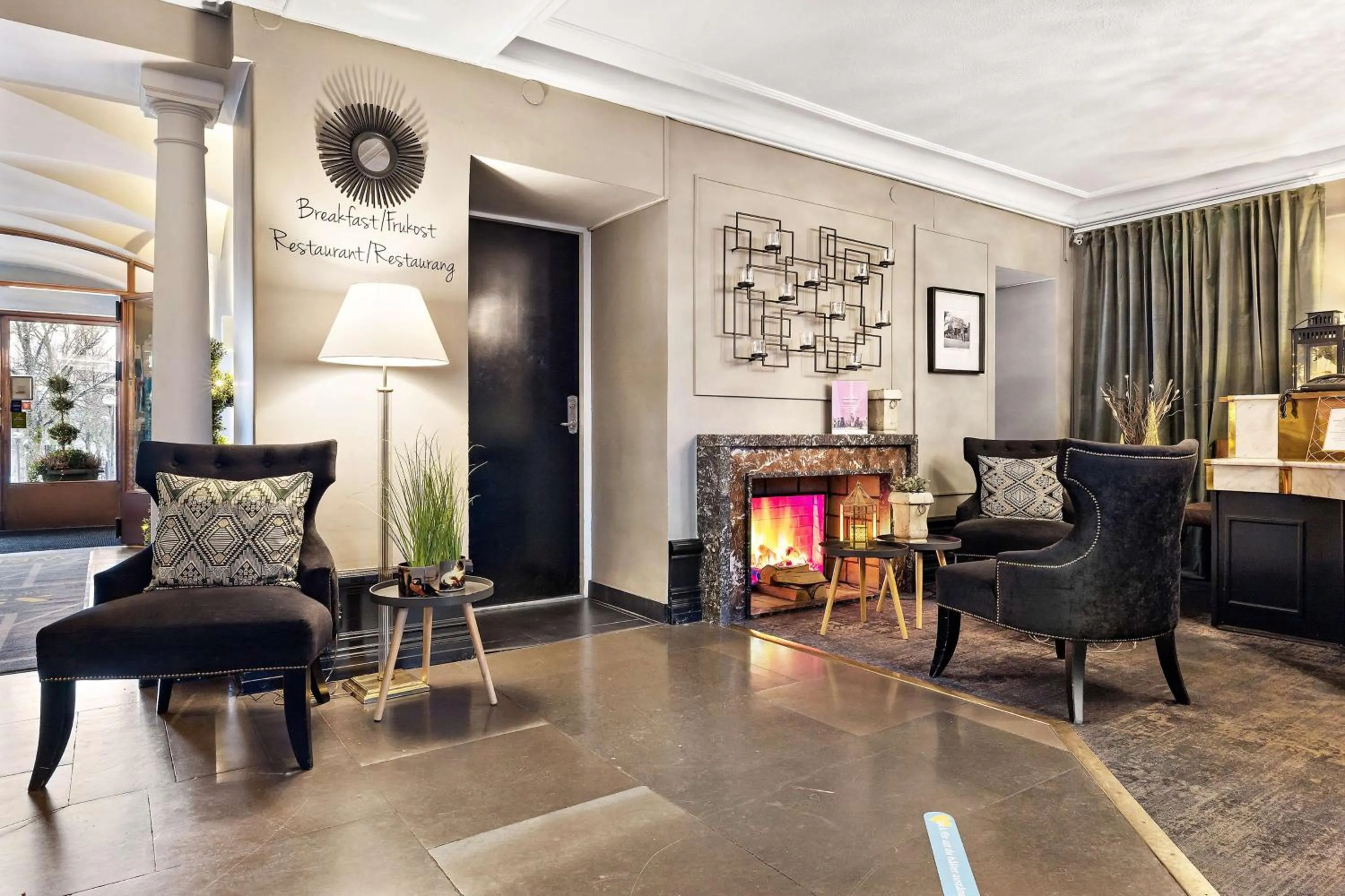 Lobby or reception in Best Western Motala Stadshotell