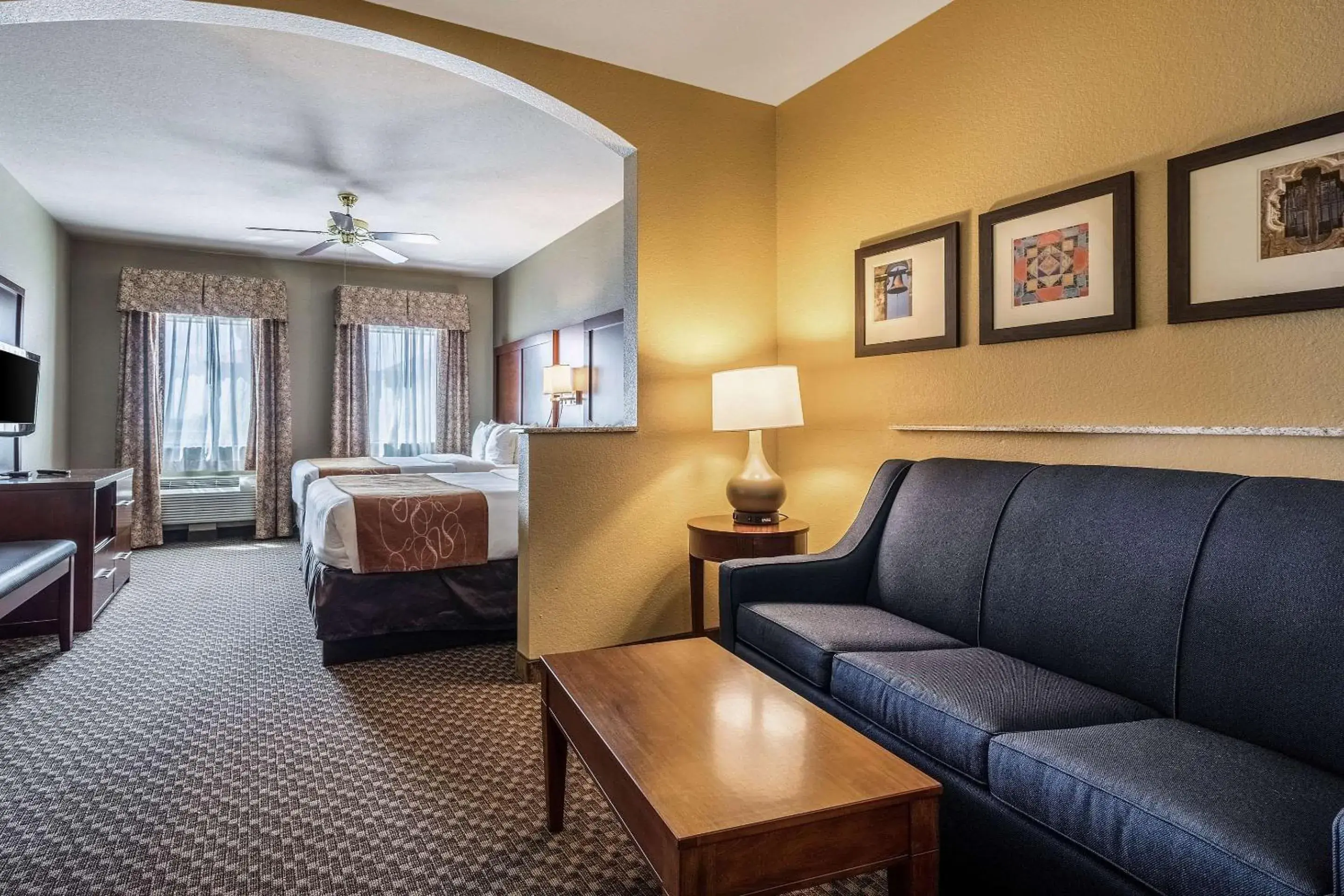 Bedroom, Bed in Comfort Suites Near Texas State University Bedroom, Bed in Comfort Suites Near Texas State University