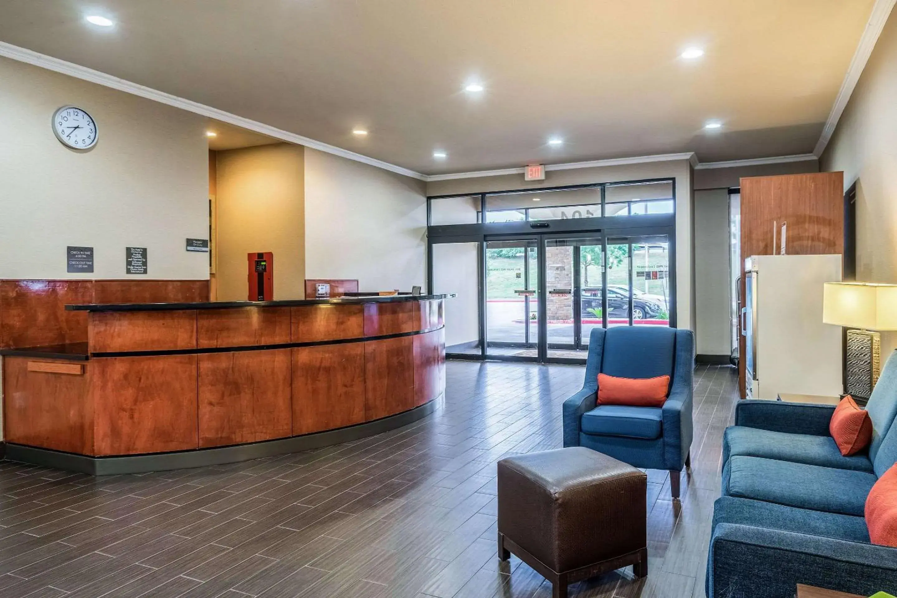 Lobby or reception in Comfort Suites Near Texas State University Lobby or reception in Comfort Suites Near Texas State University