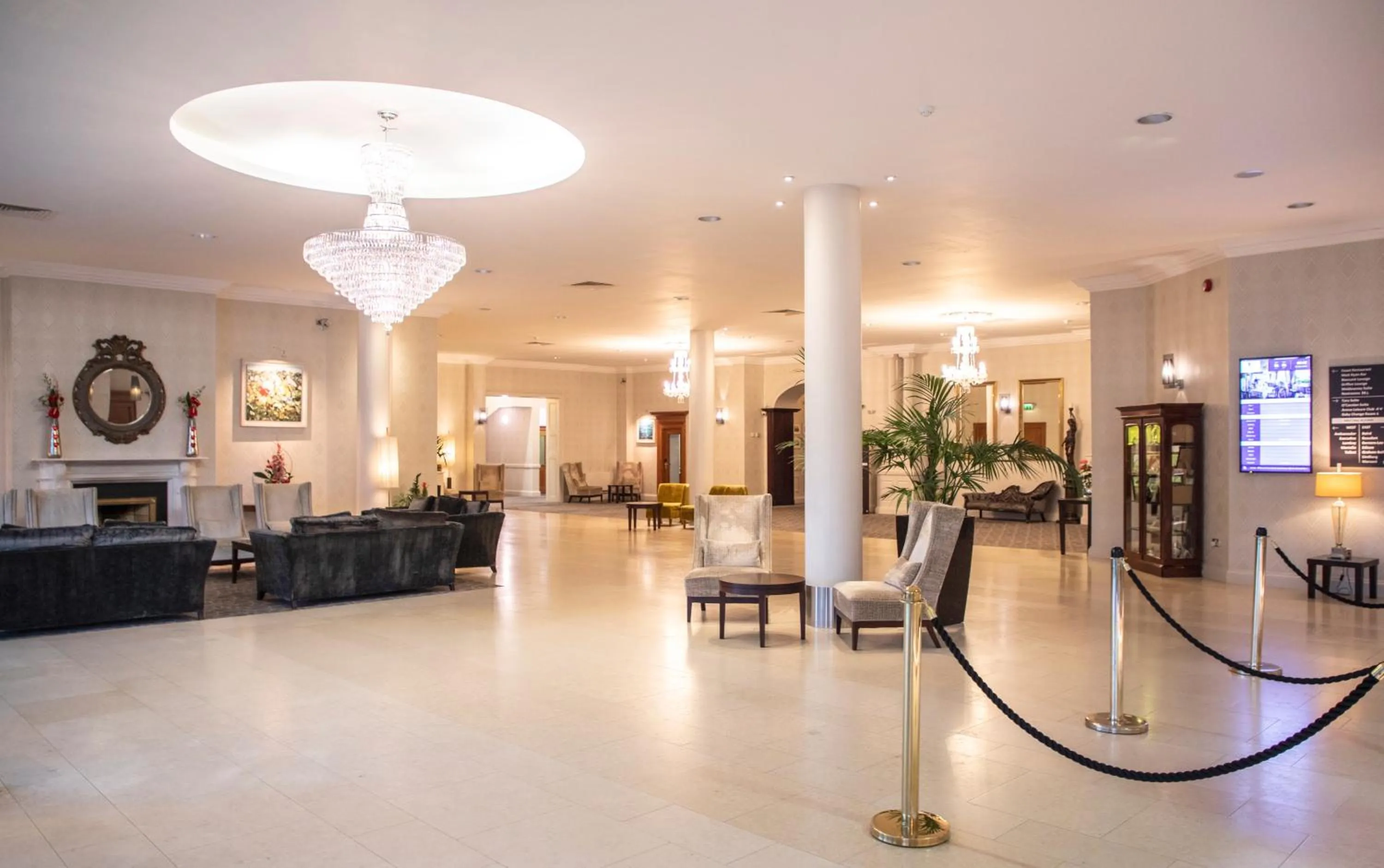 Lobby or reception in Grand Hotel