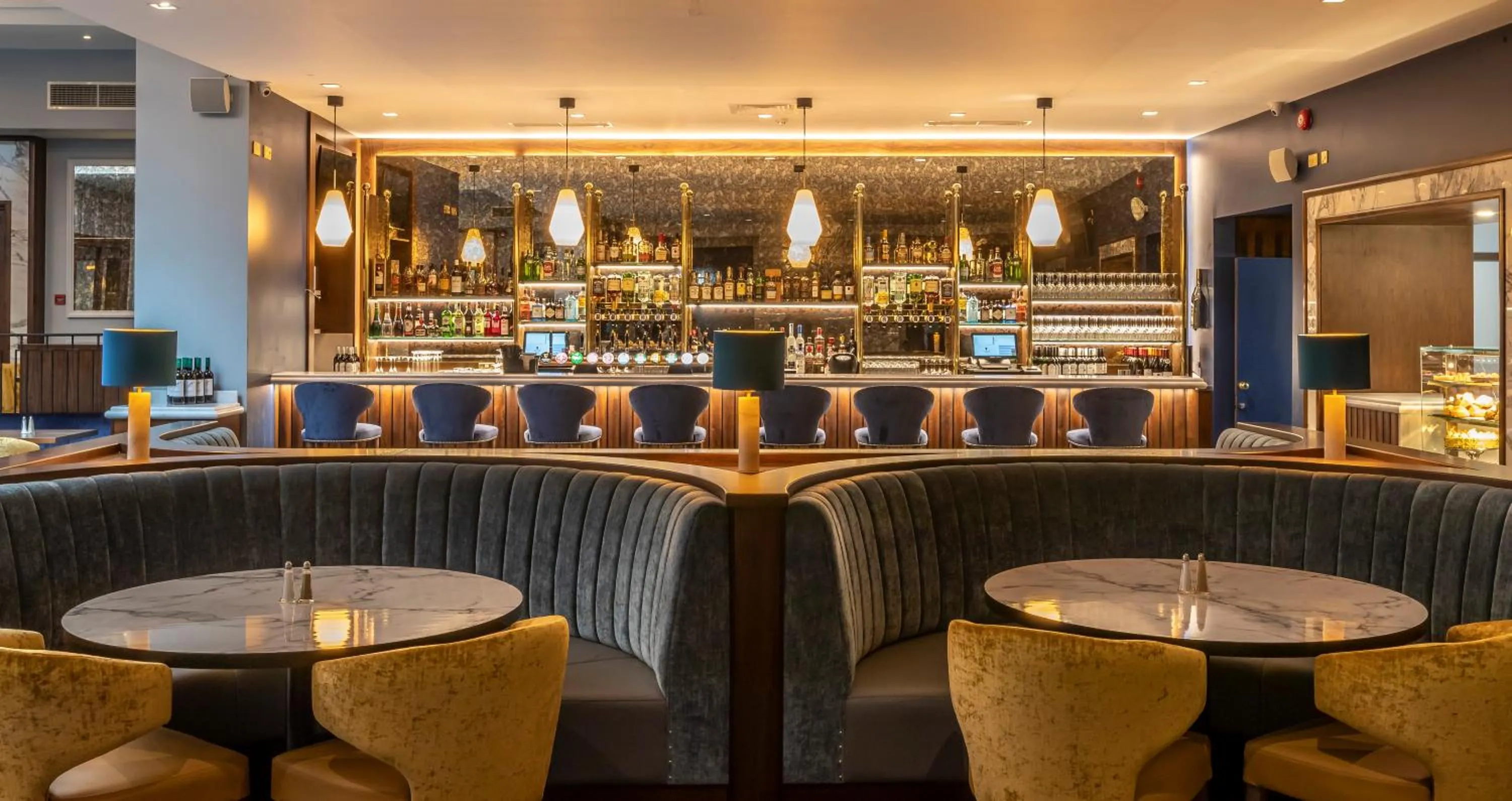 Lounge or bar in Grand Hotel