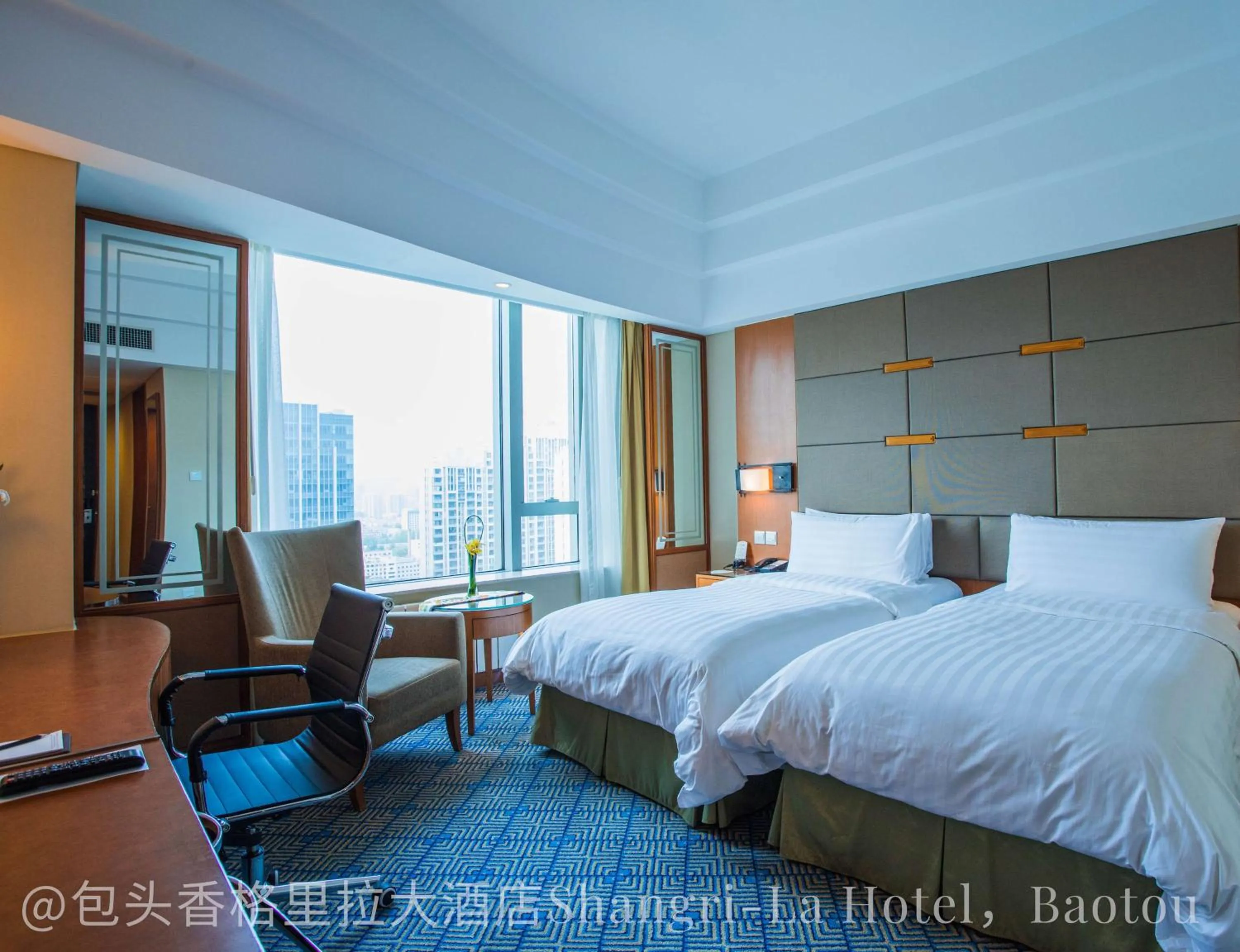 Shower, Bed in Shangri-La Baotou