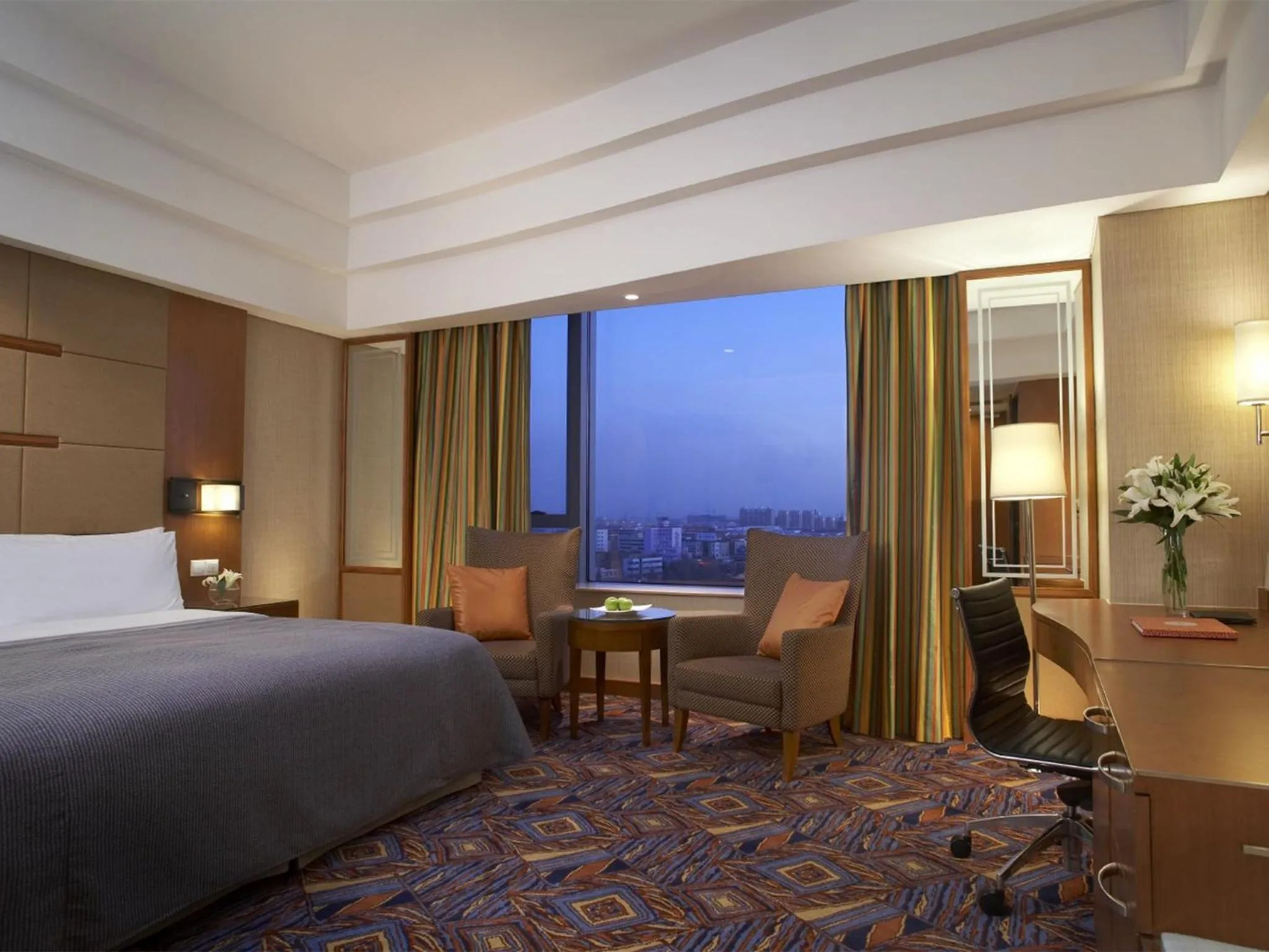 Bedroom, Bed in Shangri-La Baotou