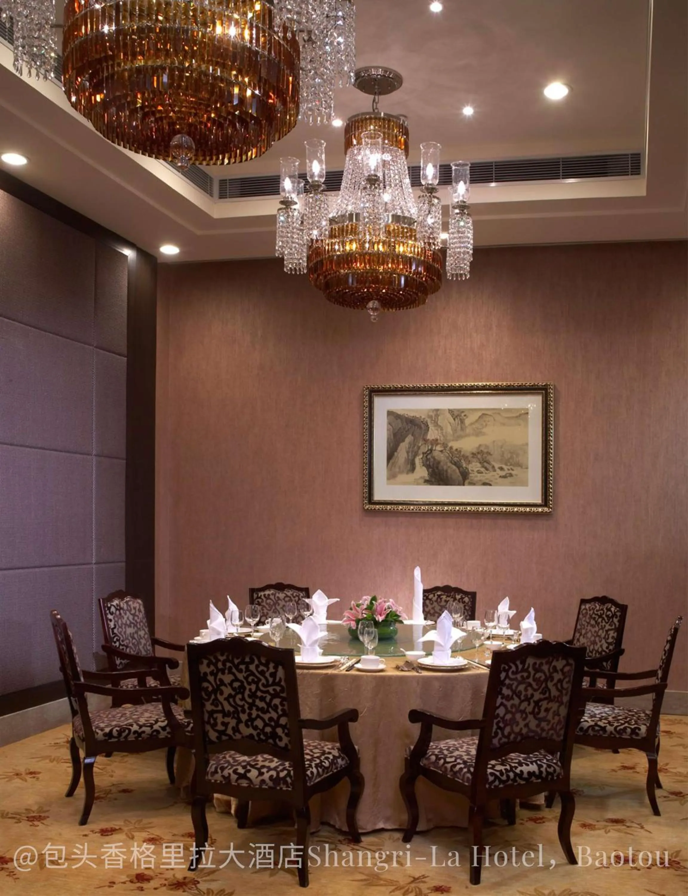 Restaurant/places to eat in Shangri-La Baotou