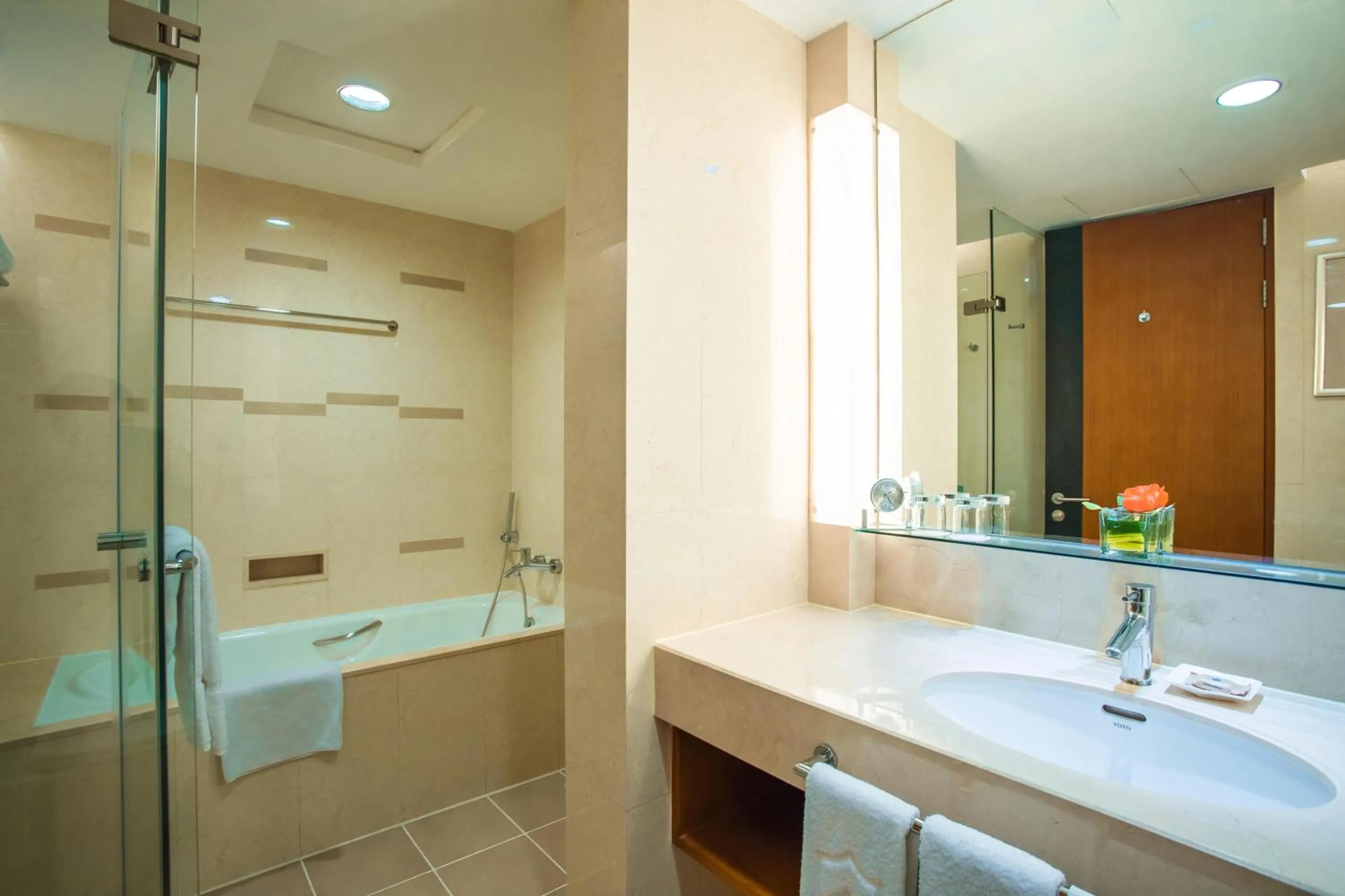 Bathroom in Shangri-La Baotou