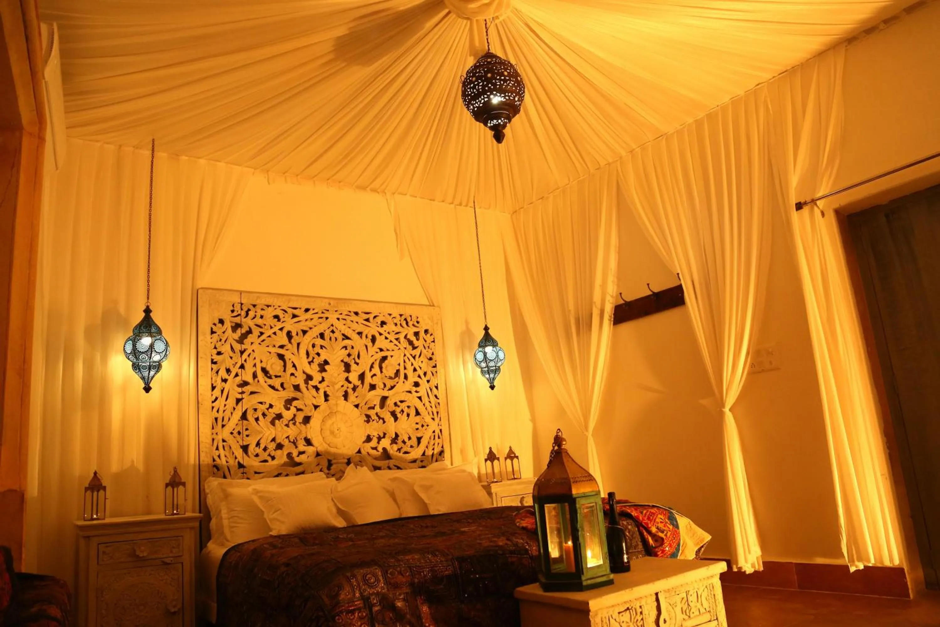 Photo of the whole room, Bed in Casa De Kaku Jaisalmer