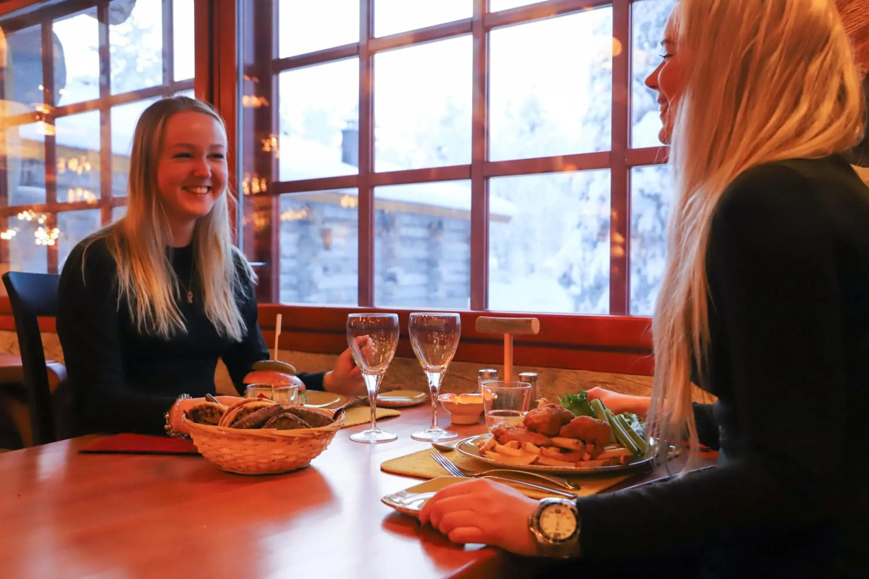 Restaurant/places to eat in Kakslauttanen Arctic Resort - Igloos and Chalets Restaurant/places to eat in Kakslauttanen Arctic Resort - Igloos and Chalets