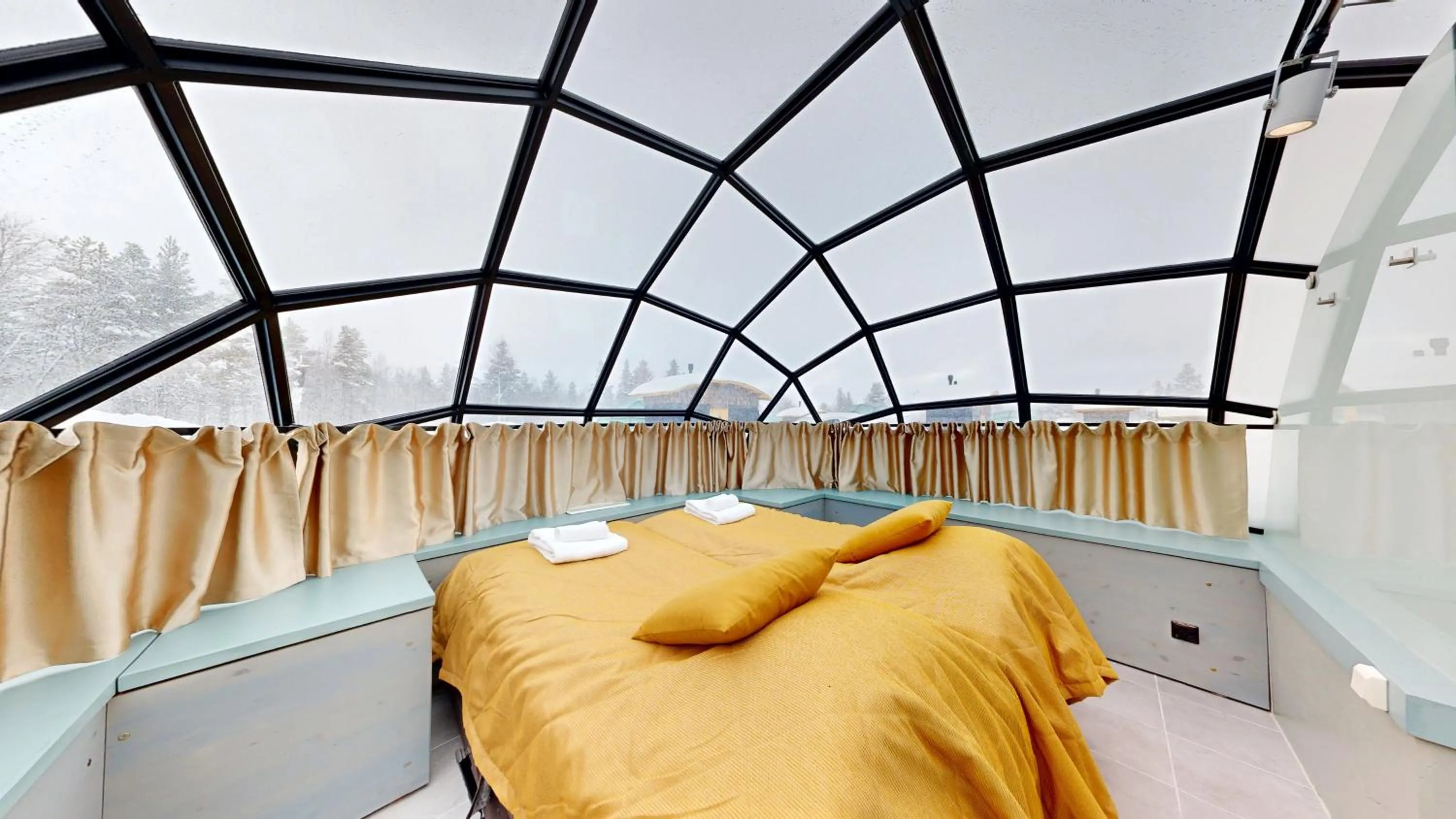 Bed in Kakslauttanen Arctic Resort - Igloos and Chalets