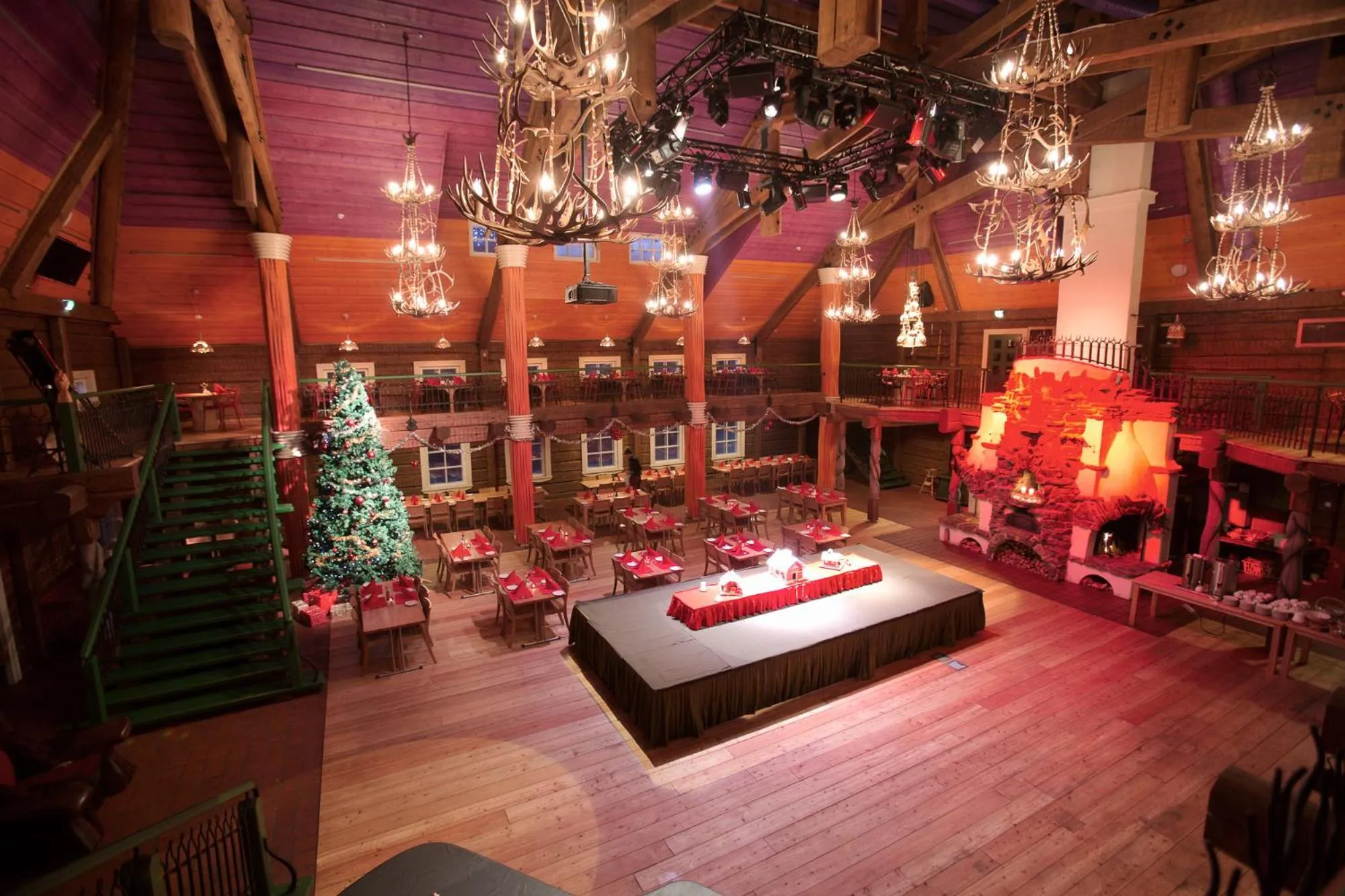 Property building in Kakslauttanen Arctic Resort - Igloos and Chalets