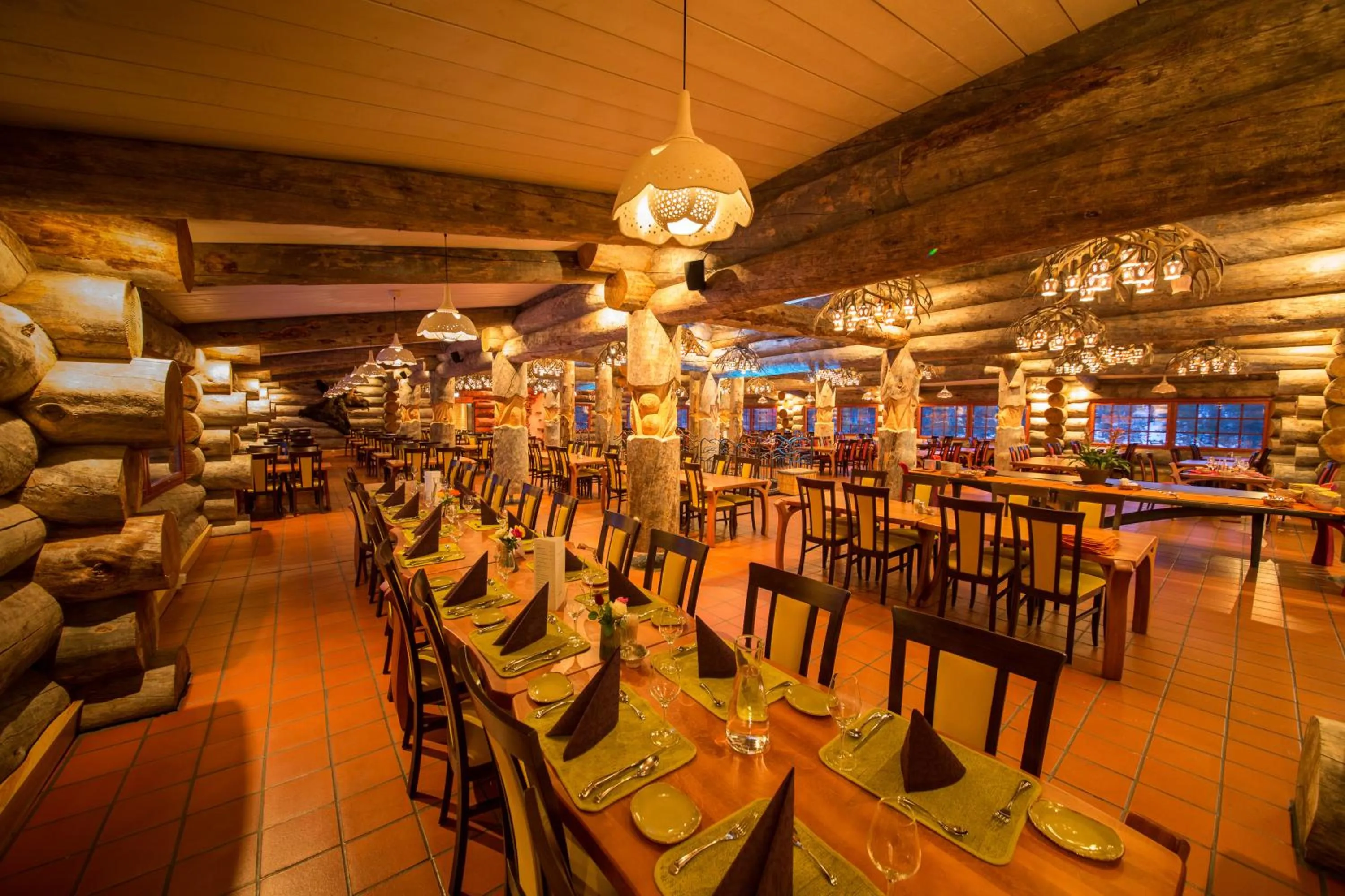 Restaurant/places to eat in Kakslauttanen Arctic Resort - Igloos and Chalets