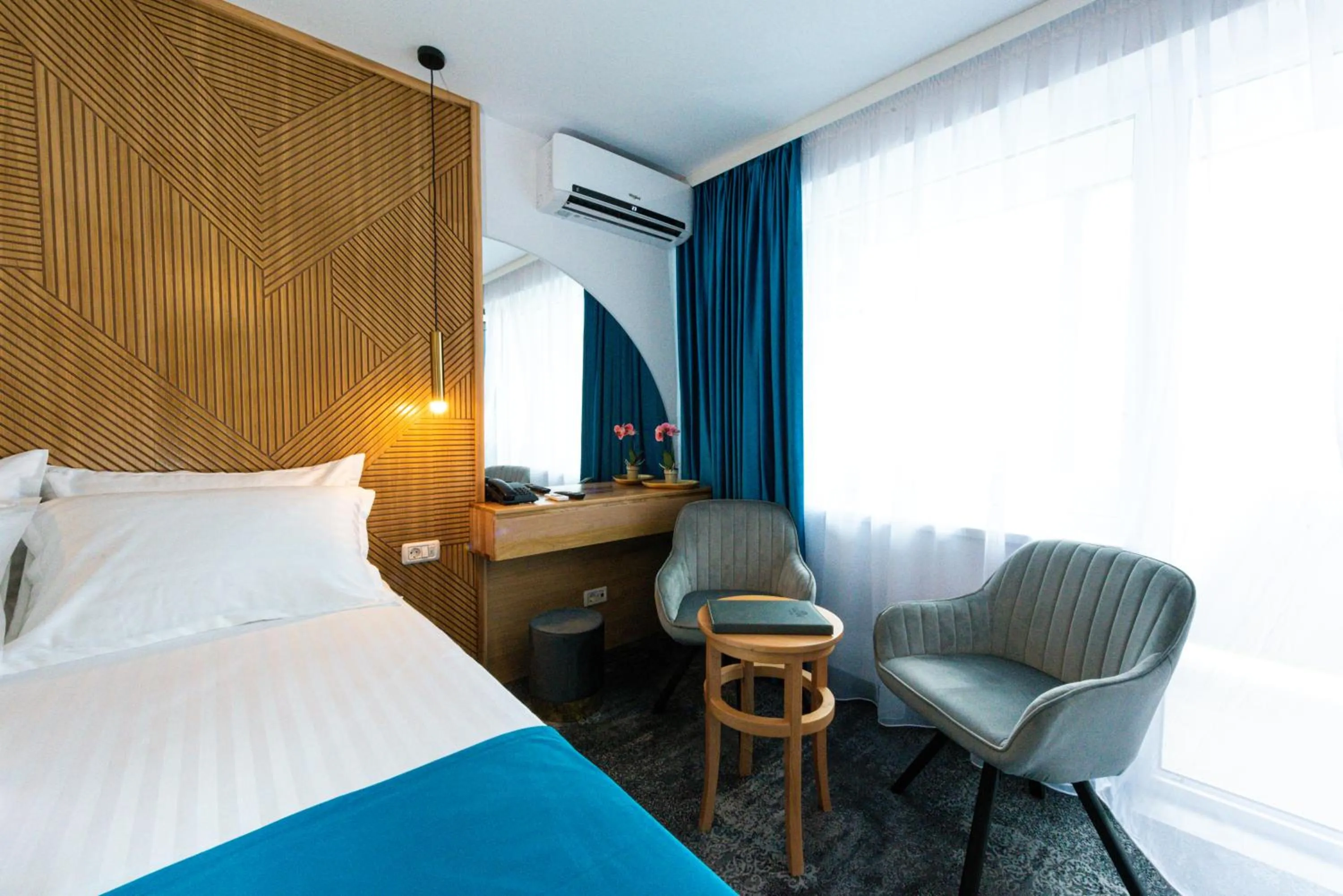 Photo of the whole room, Bed in Hotel Parc