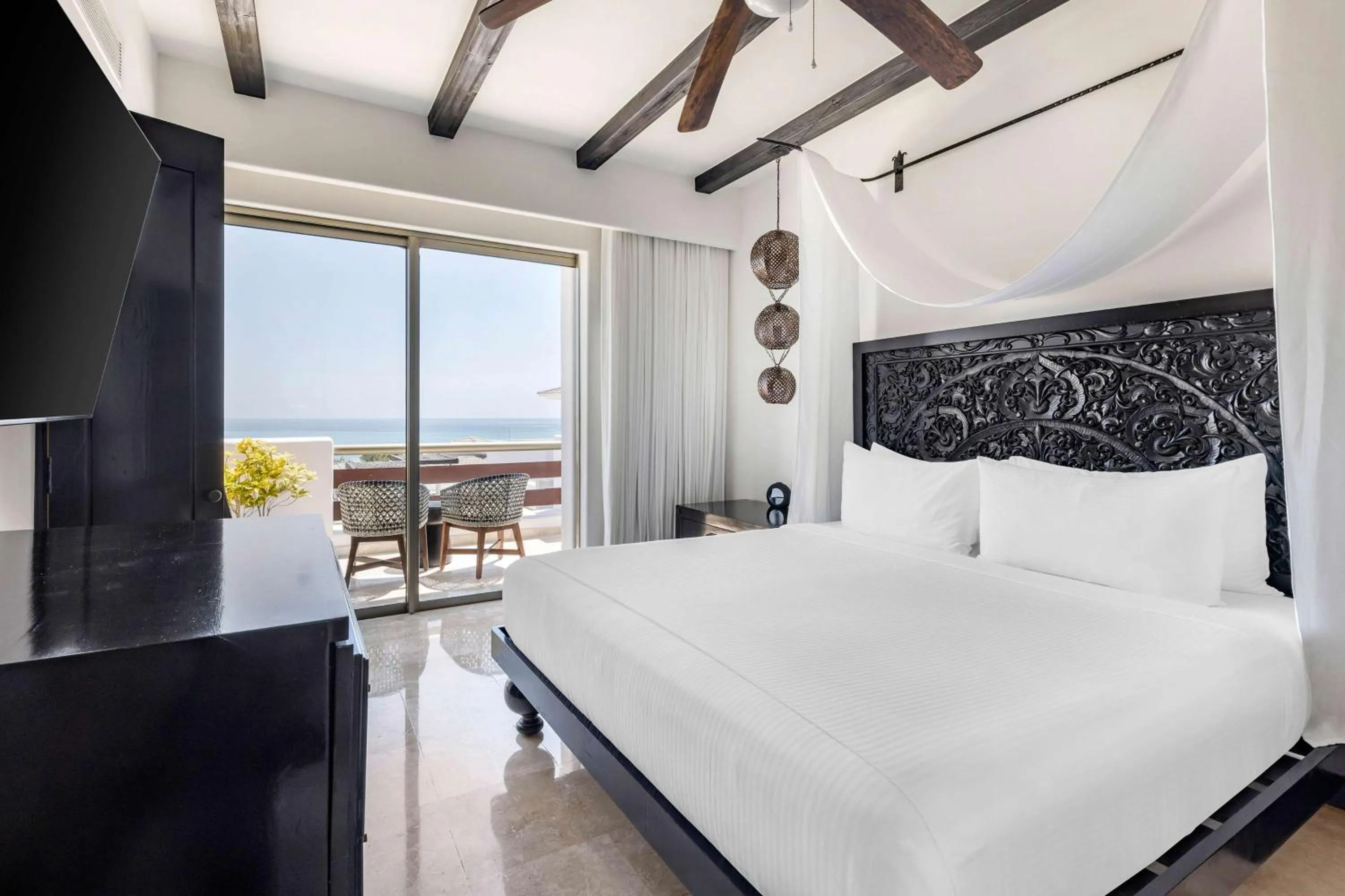 Bed in Hilton Vacation Club Cabo Azul Los Cabos