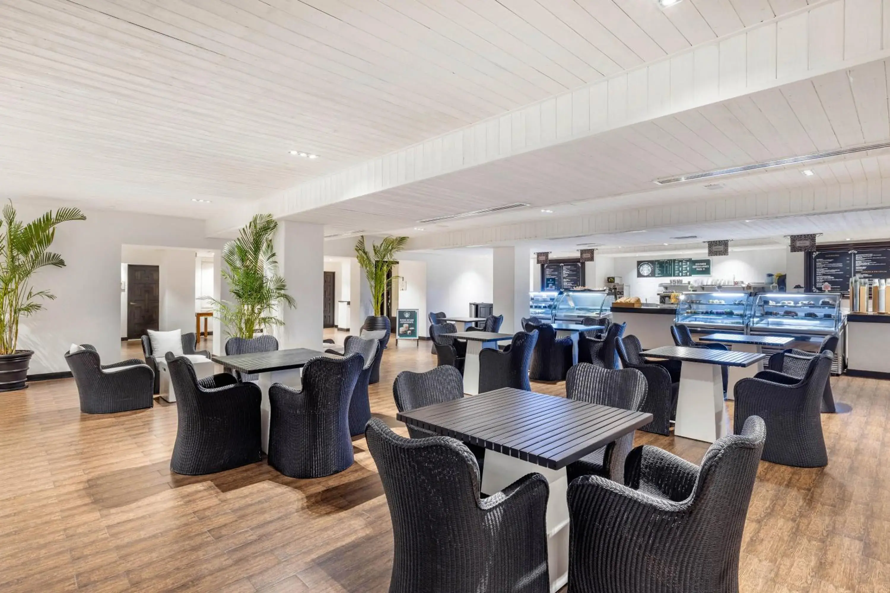 Food and drinks in Hilton Vacation Club Cabo Azul Los Cabos Food and drinks in Hilton Vacation Club Cabo Azul Los Cabos