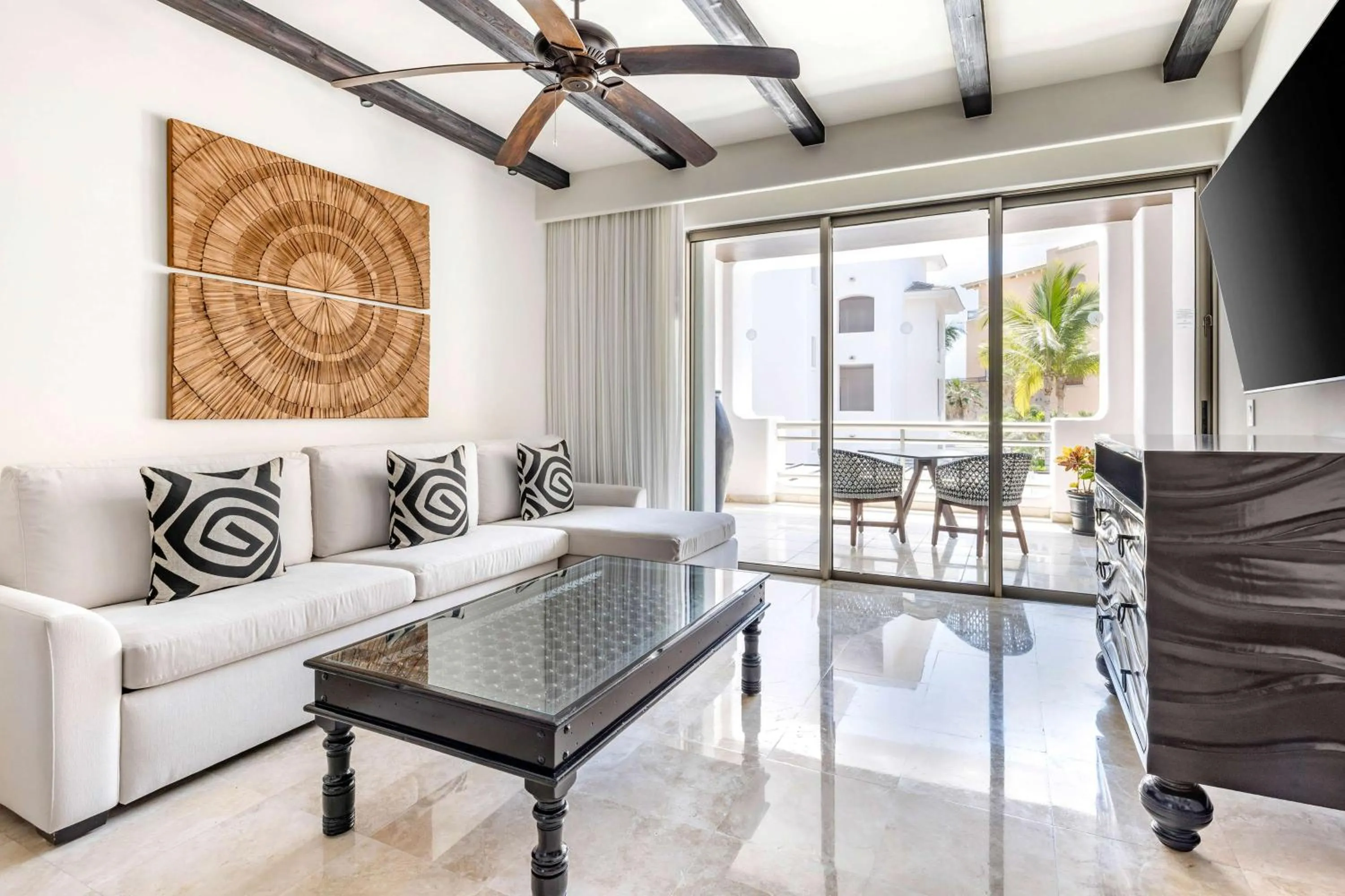 Living room in Hilton Vacation Club Cabo Azul Los Cabos