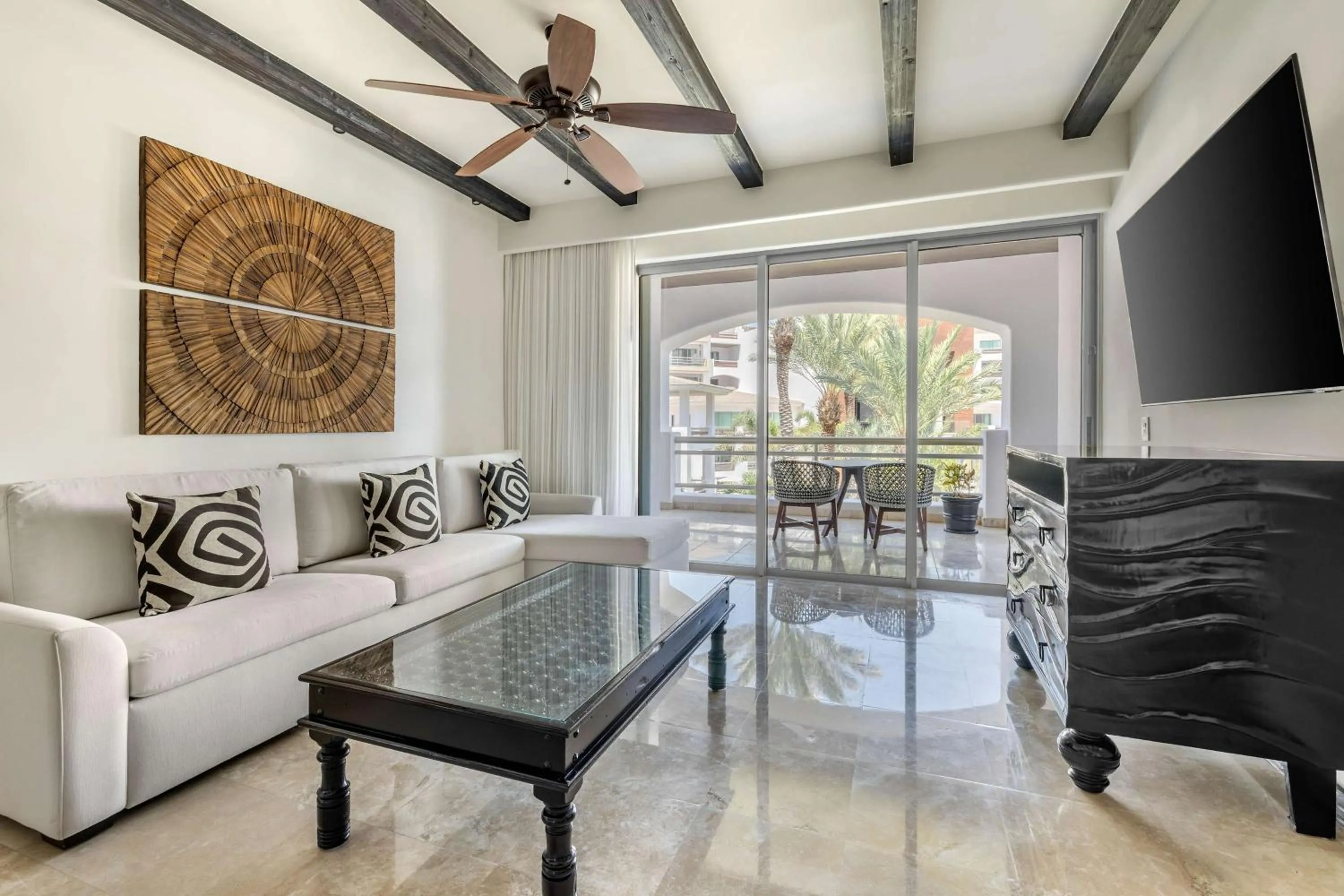 Living room in Hilton Vacation Club Cabo Azul Los Cabos