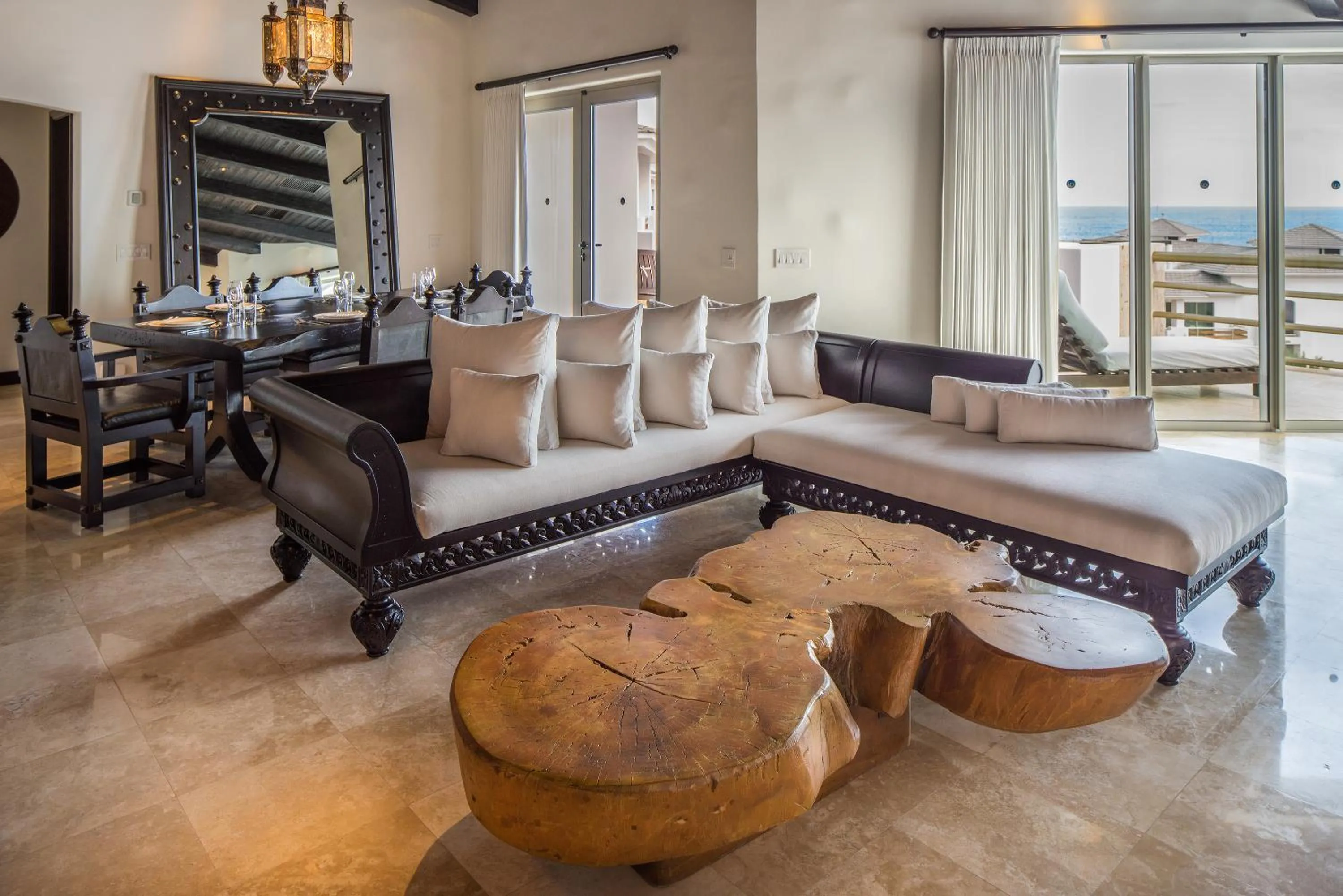 Living room in Hilton Vacation Club Cabo Azul Los Cabos