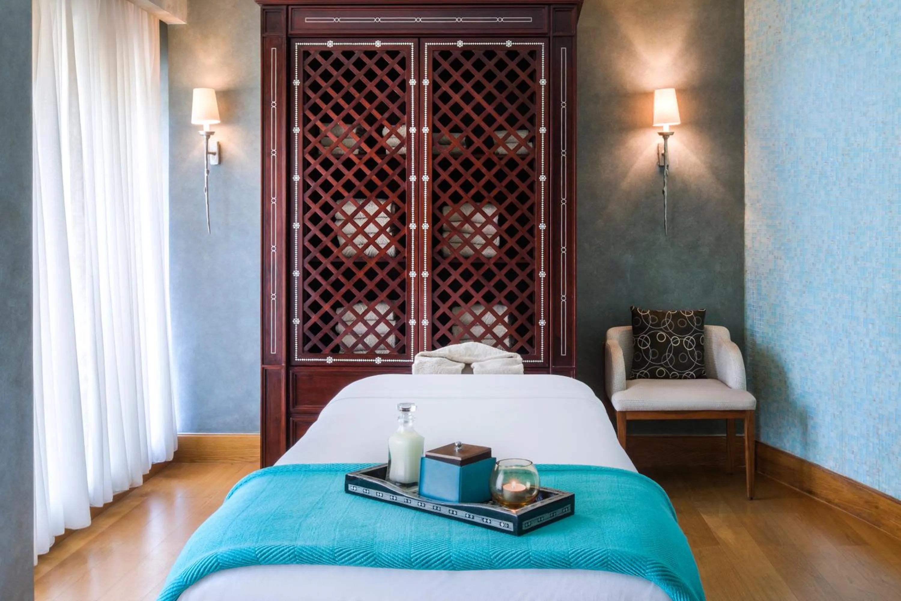 Massage, Bed in Kempinski Nile Hotel, Cairo