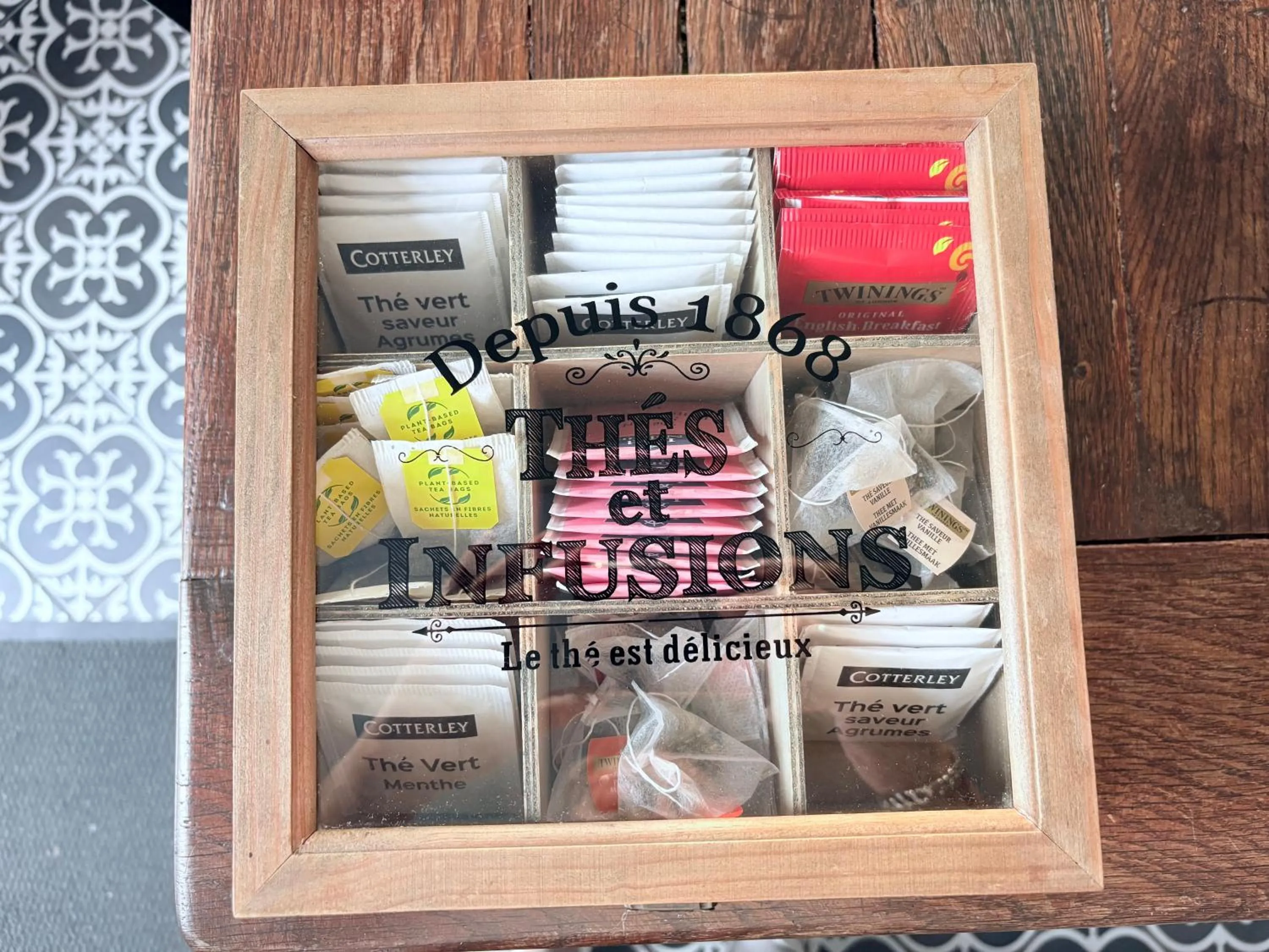 Continental breakfast in Au Richebourg Nogent