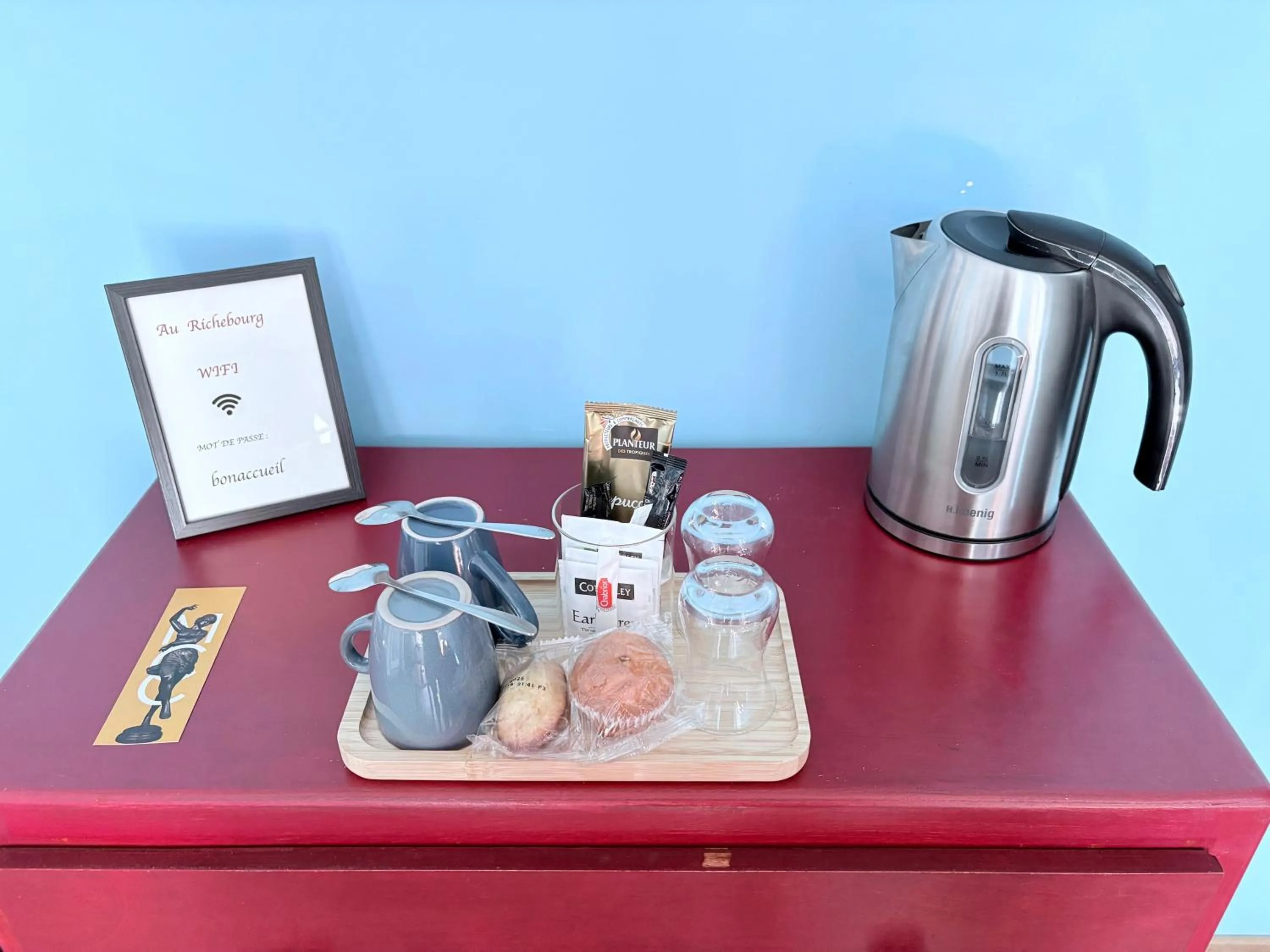 Coffee/tea facilities in Au Richebourg Nogent