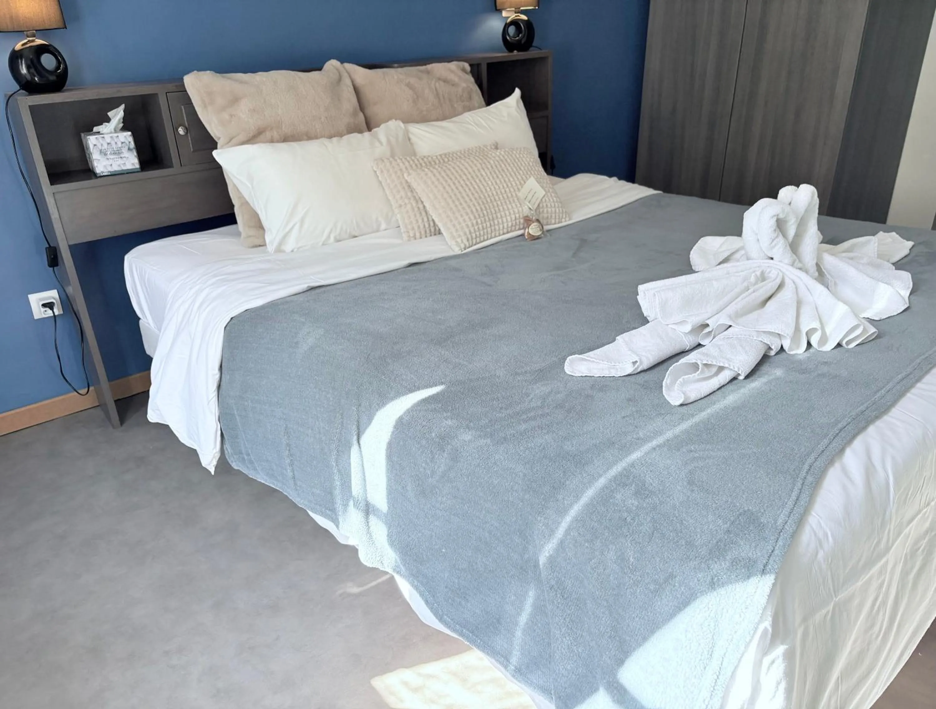 Bed in Au Richebourg Nogent