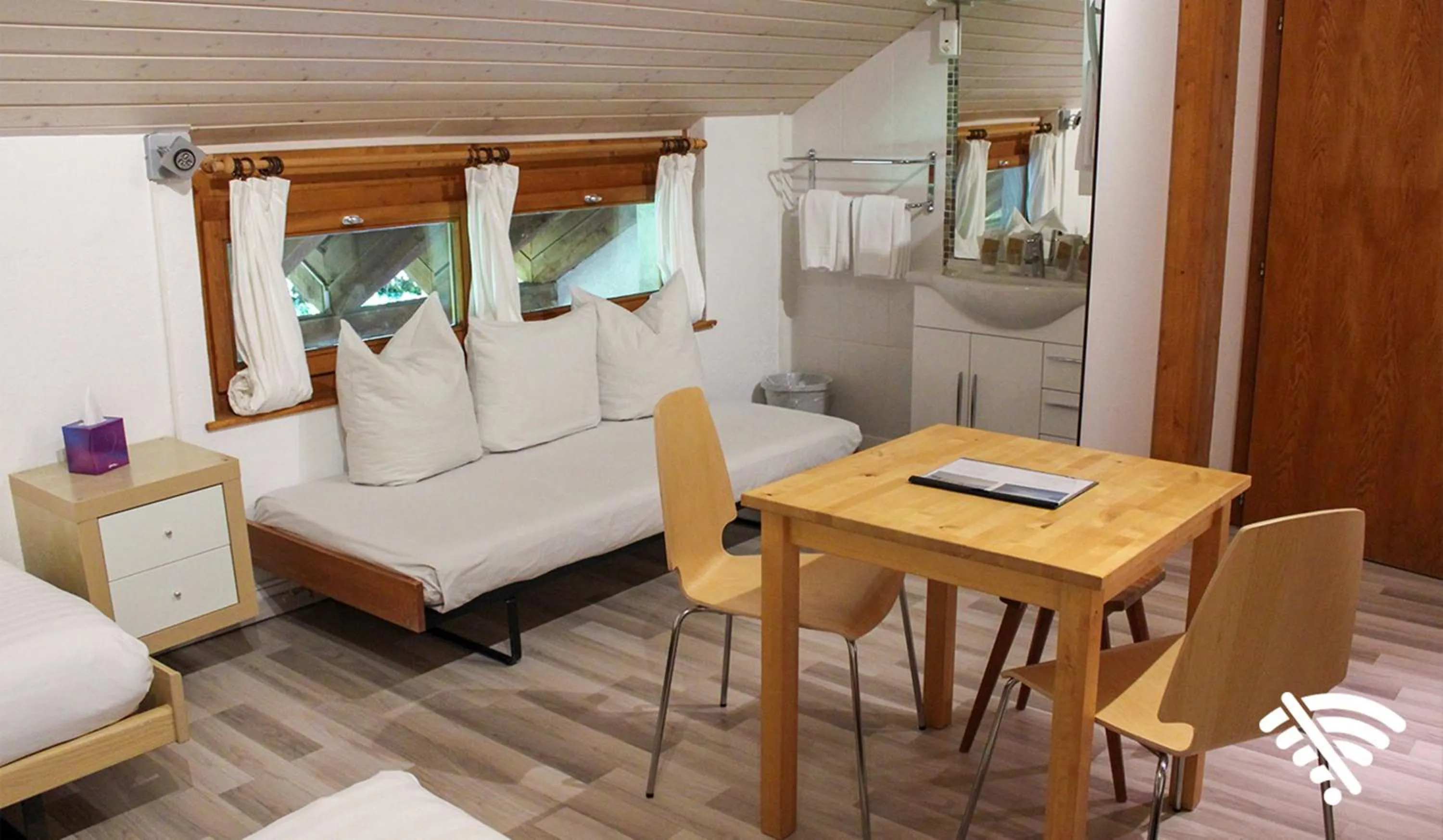 Bedroom, Bed in Crêt-Bérard