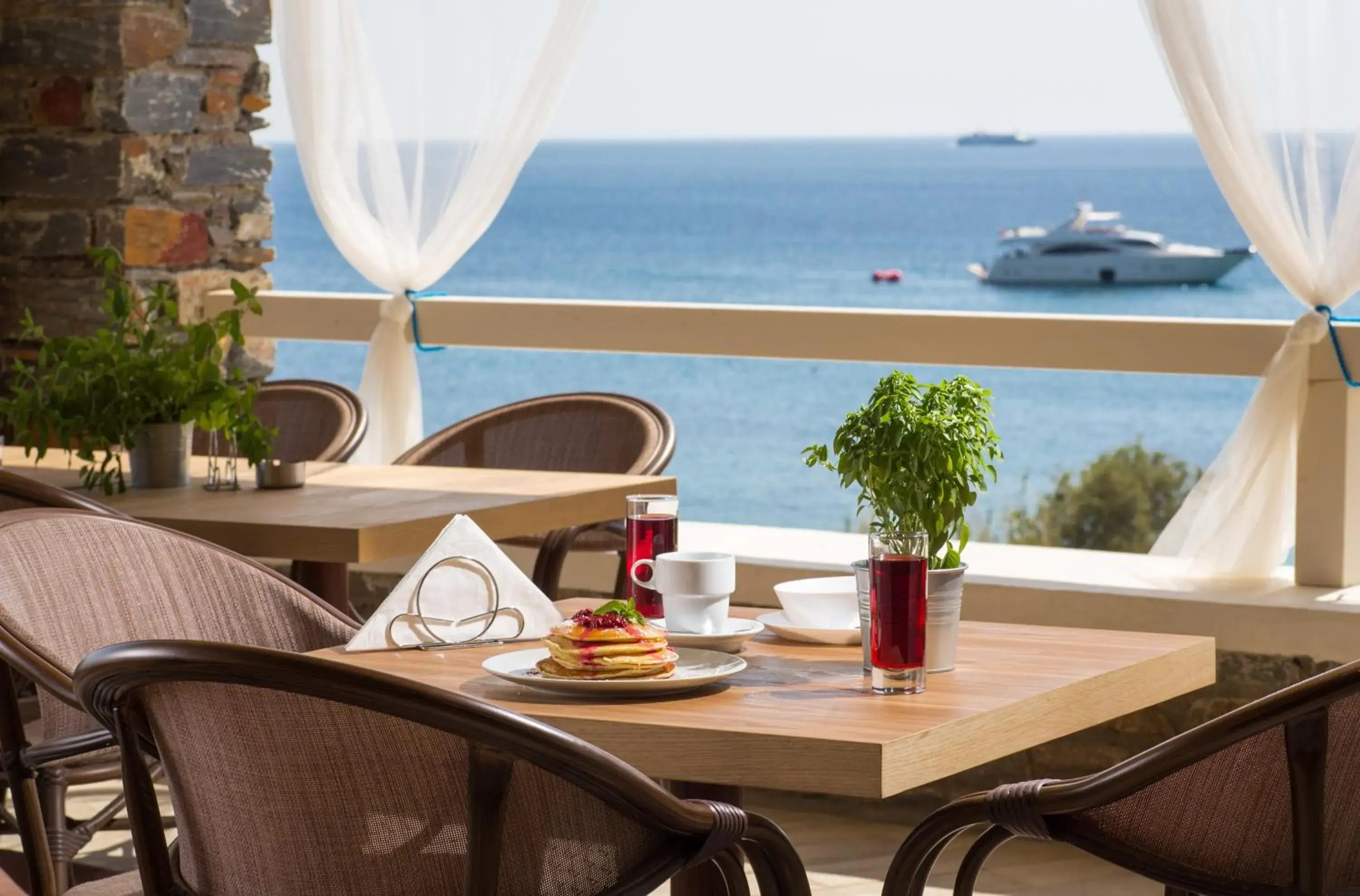 Restaurant/places to eat in Anamar Kea Boutique Restaurant/places to eat in Anamar Kea Boutique