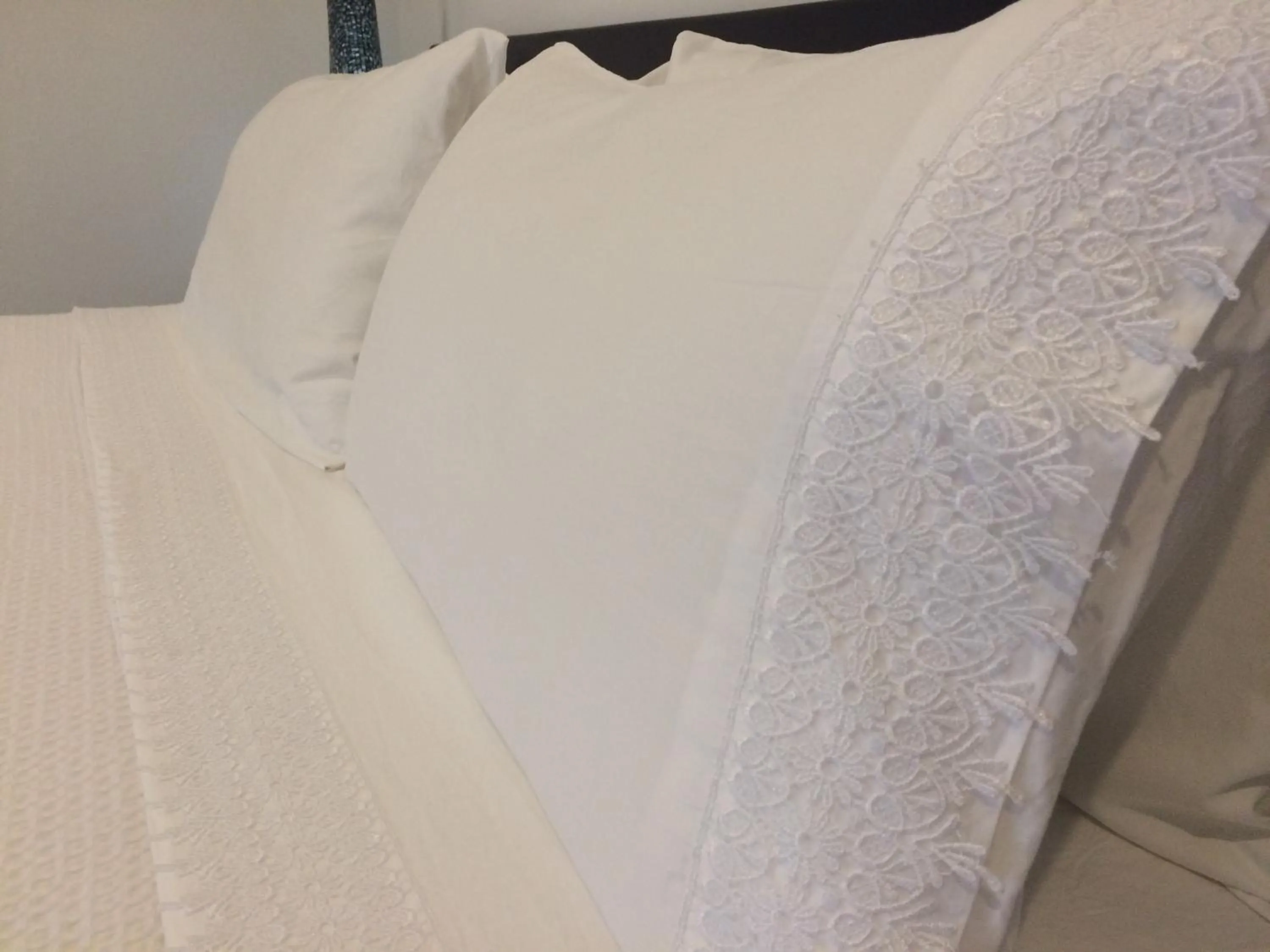 Bed in Villa Kipas Retreat