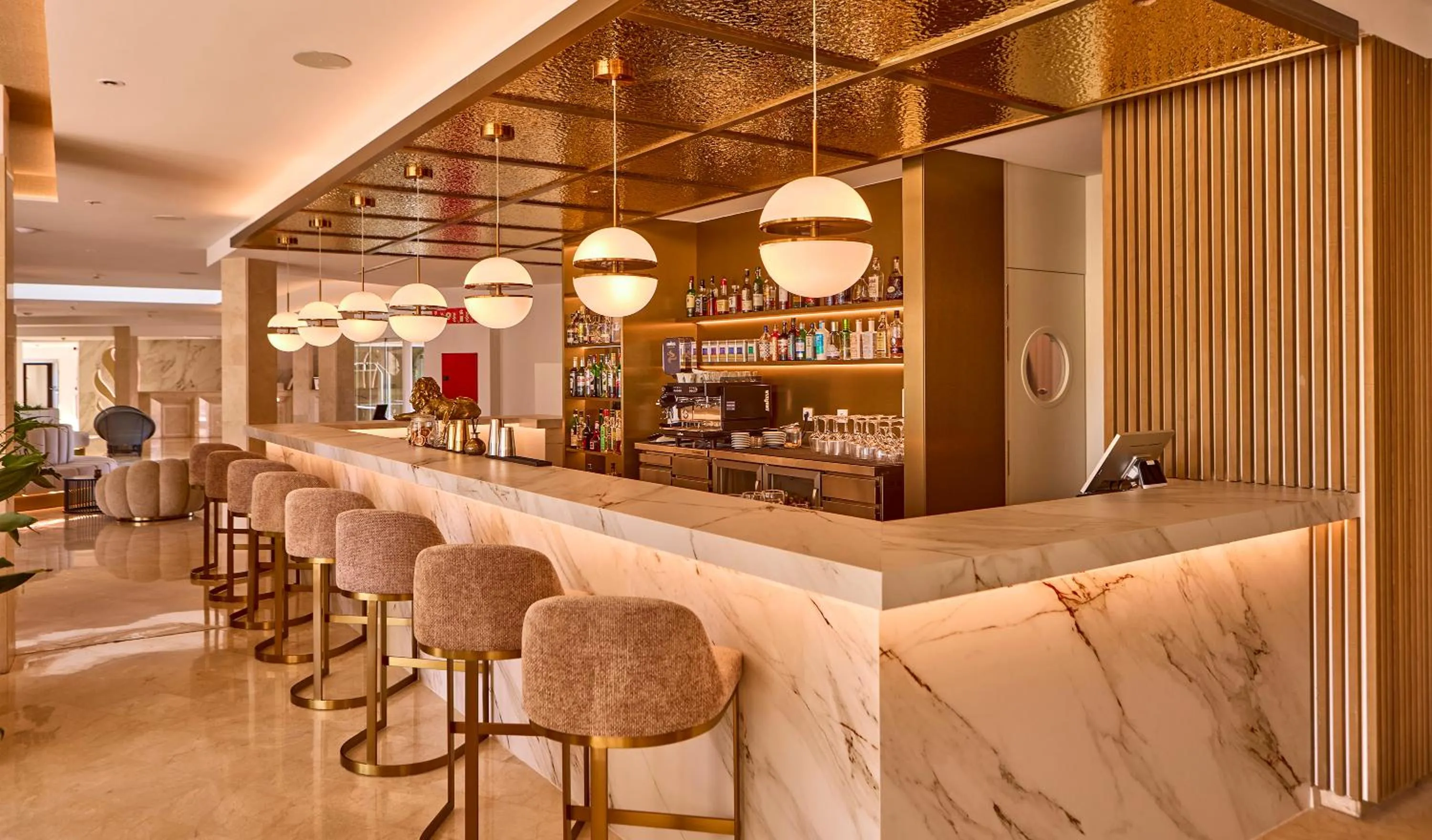 Lounge or bar in Universal Grand León & Spa