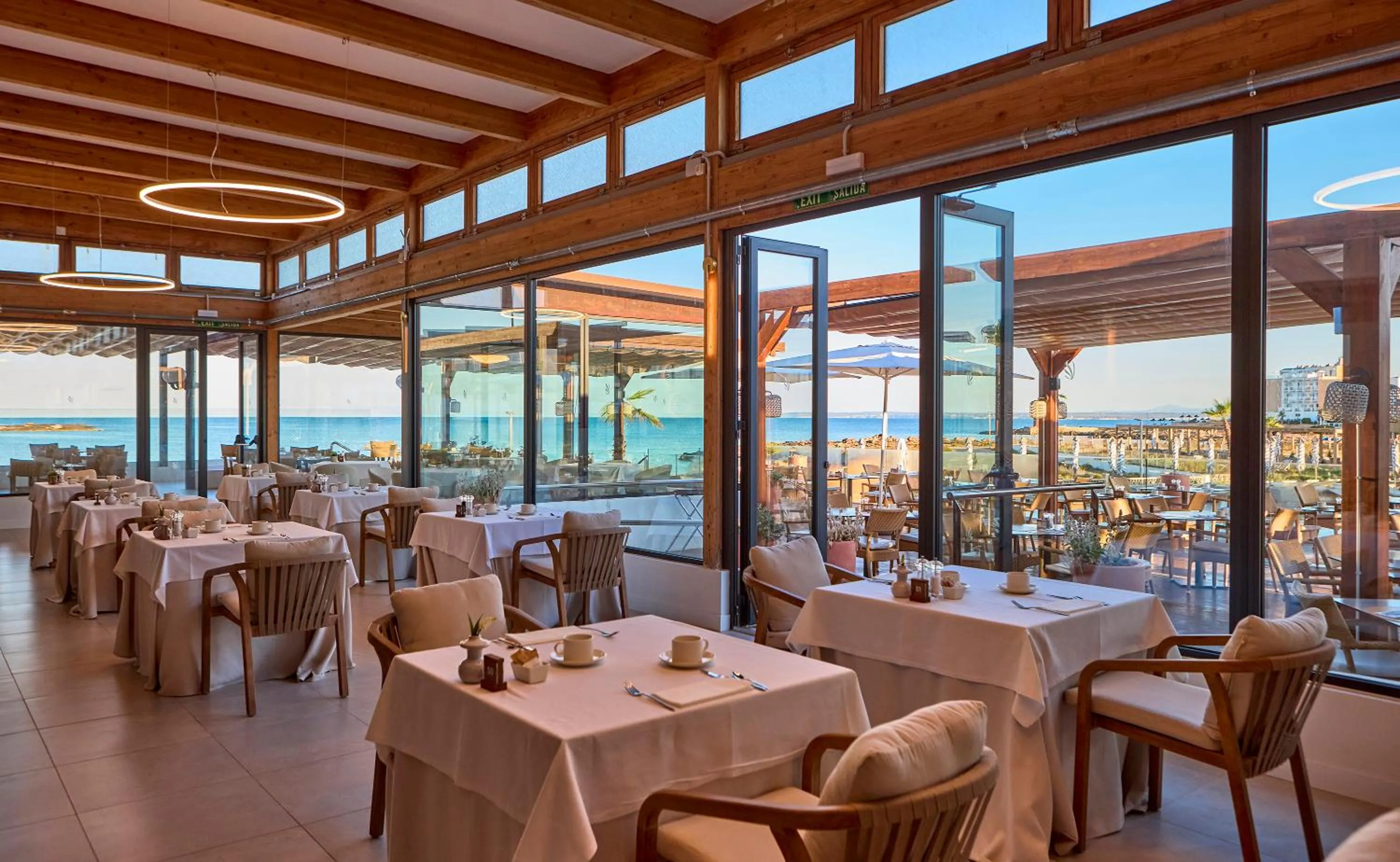 Restaurant/places to eat in Universal Grand León & Spa